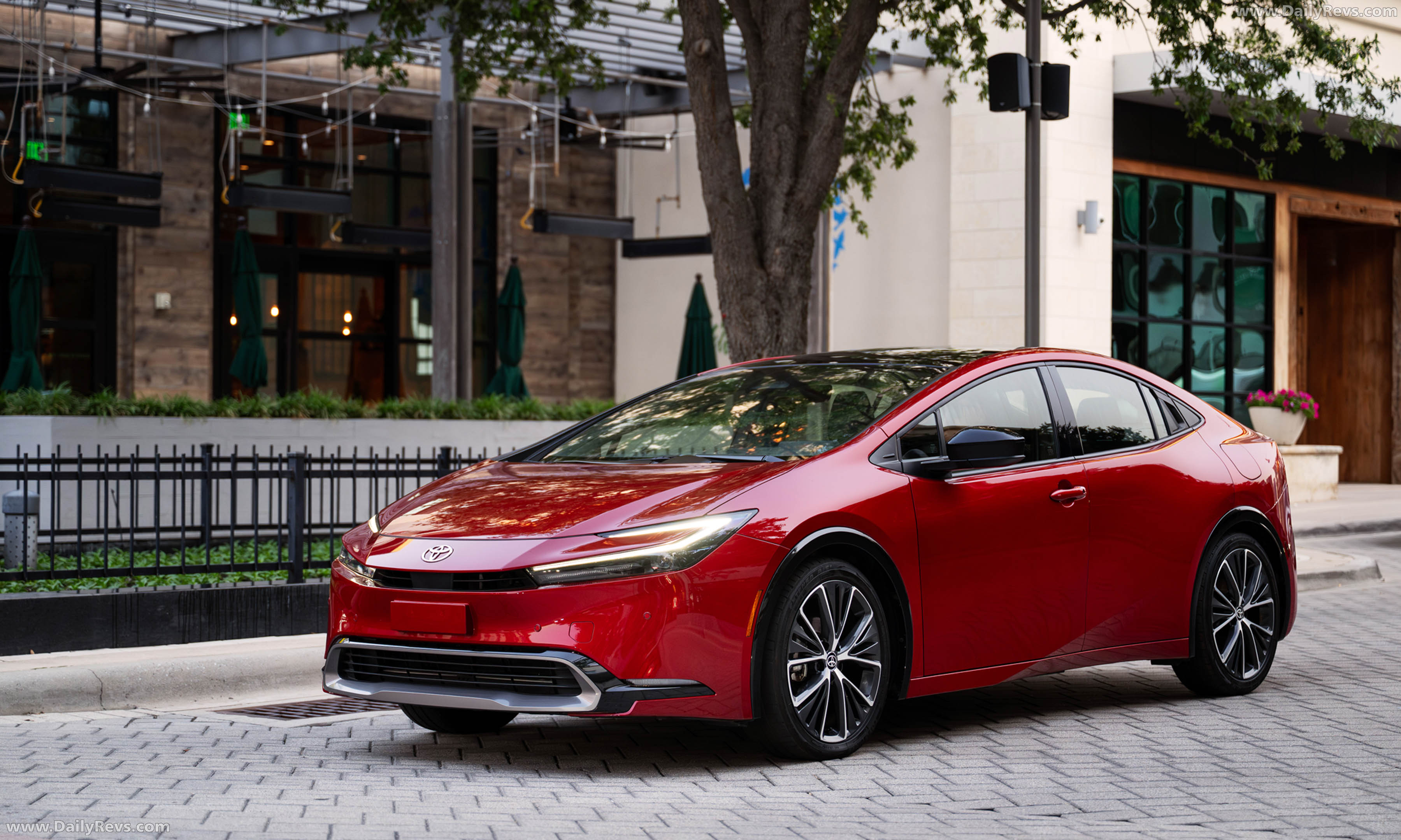 2027 Toyota Prius XLE Side View