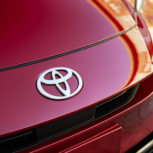2027 Toyota Prius XLE  Exterior