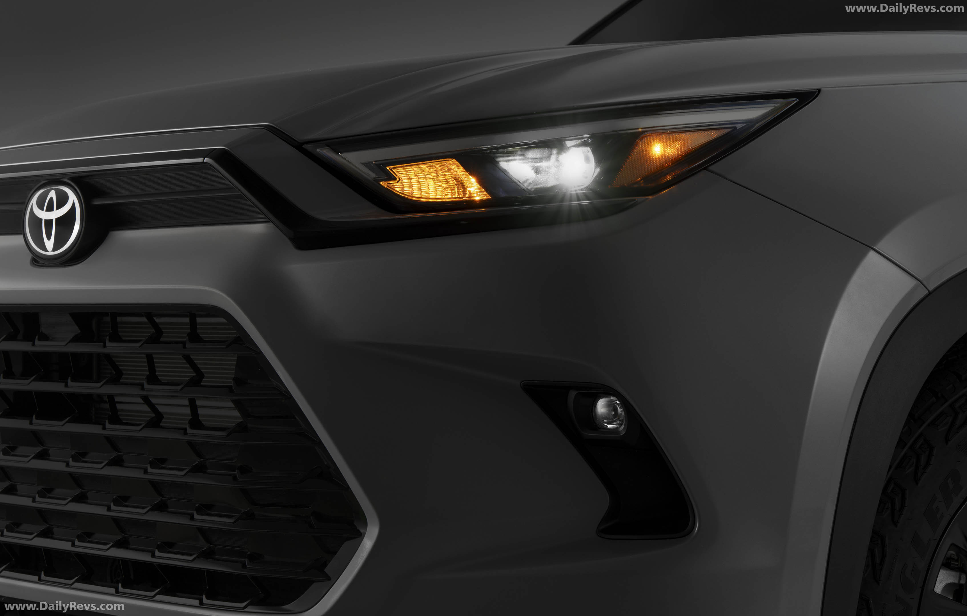 2027 Toyota Grand Highlander Woodland Exterior