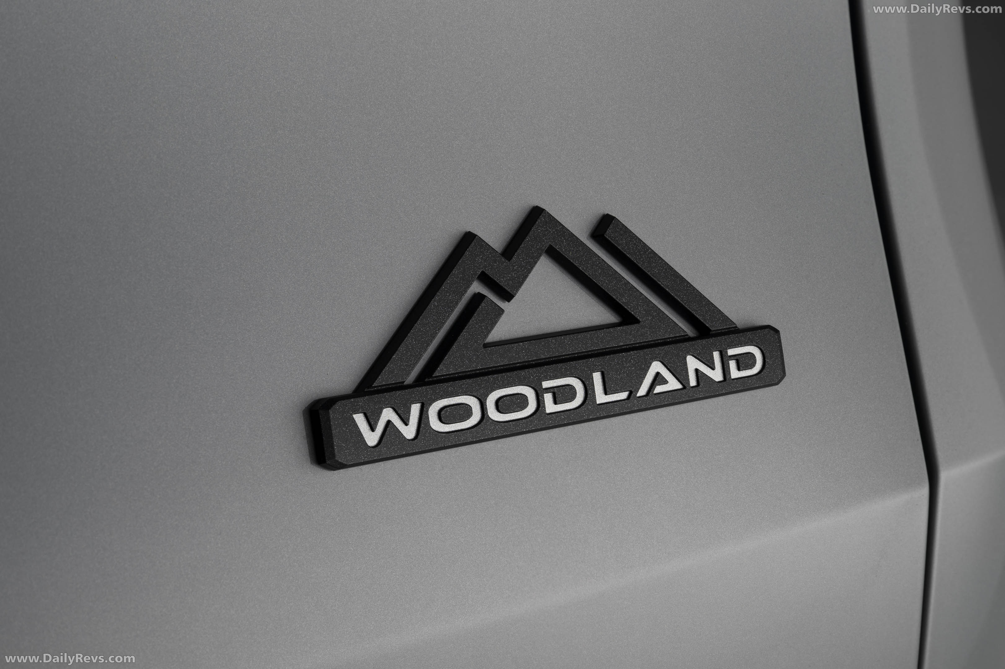 2027 Toyota Grand Highlander Woodland Exterior