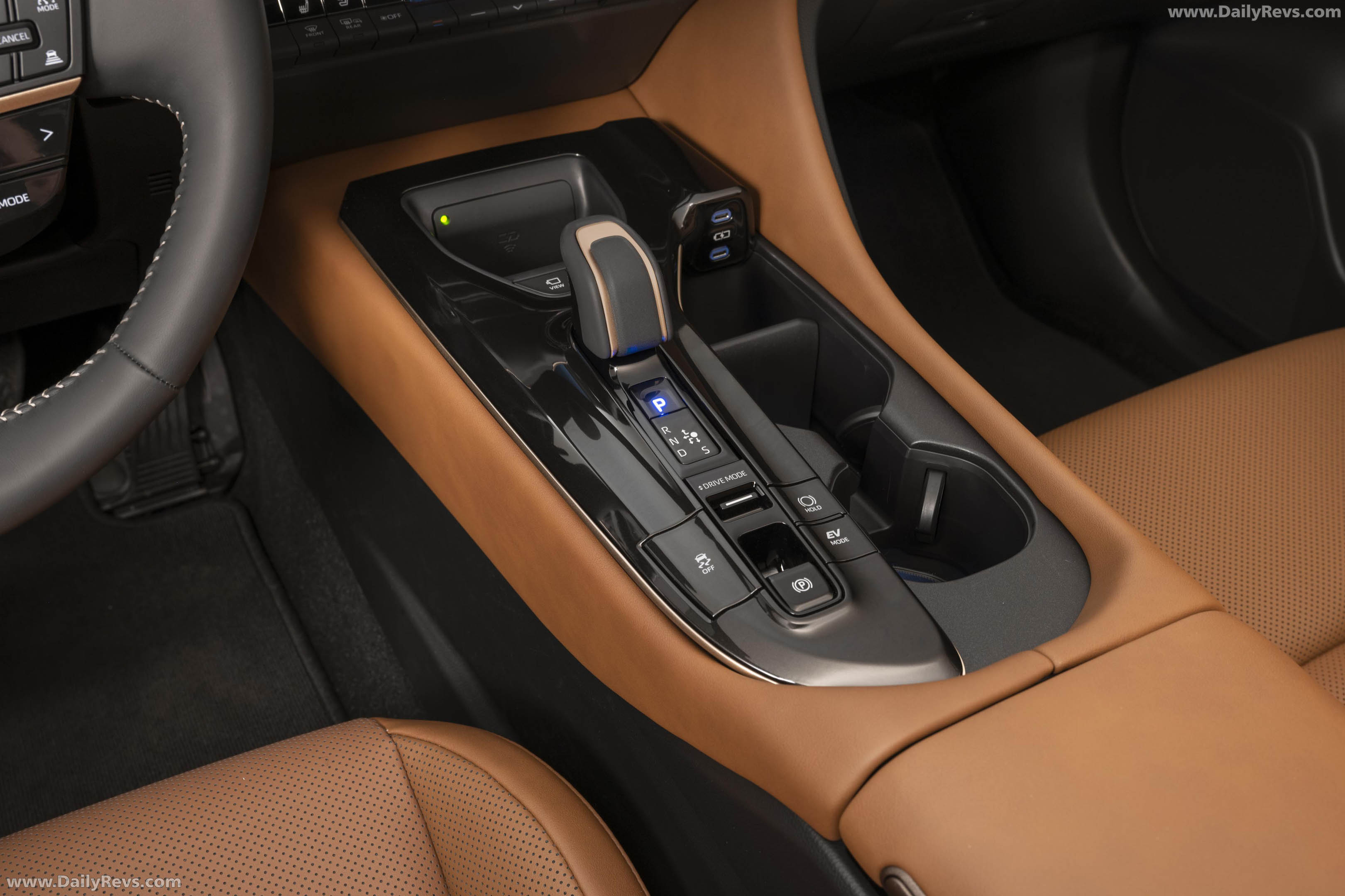 2027 Toyota Crown Signia Limited Interior