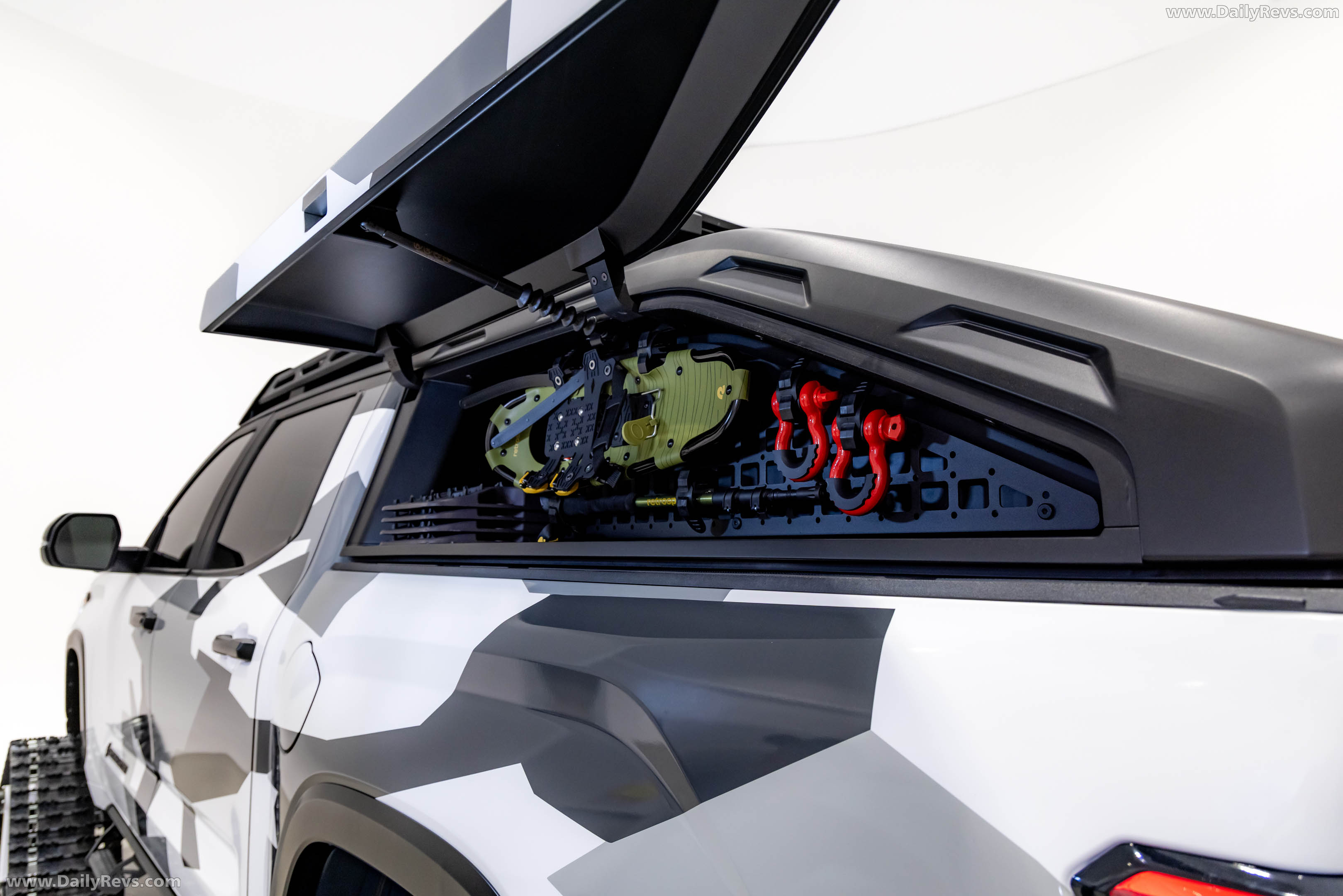 2026 Toyota Tundra Snowhunter Concept Exterior