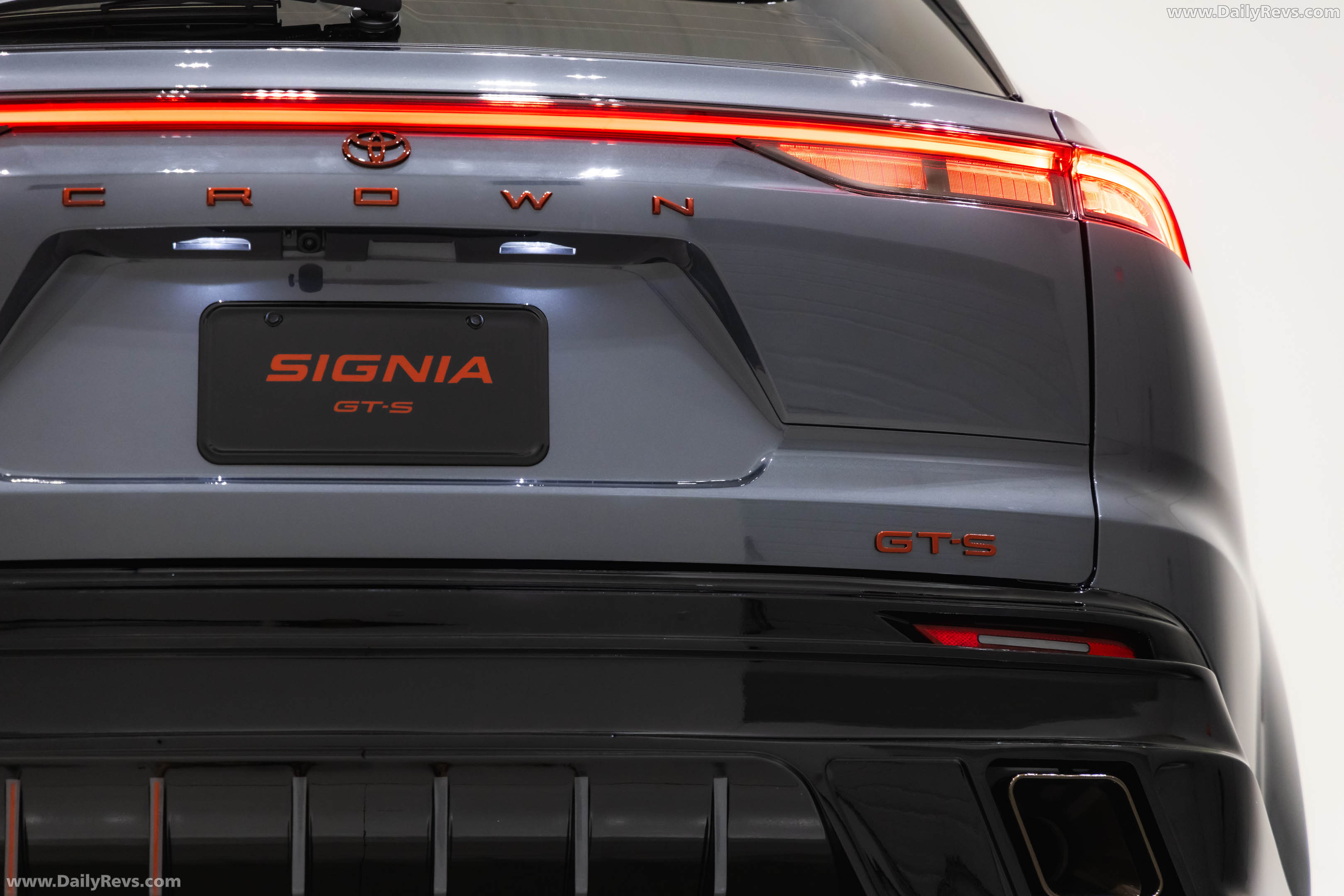 2027 Toyota Crown Signia GTS Concept Exterior