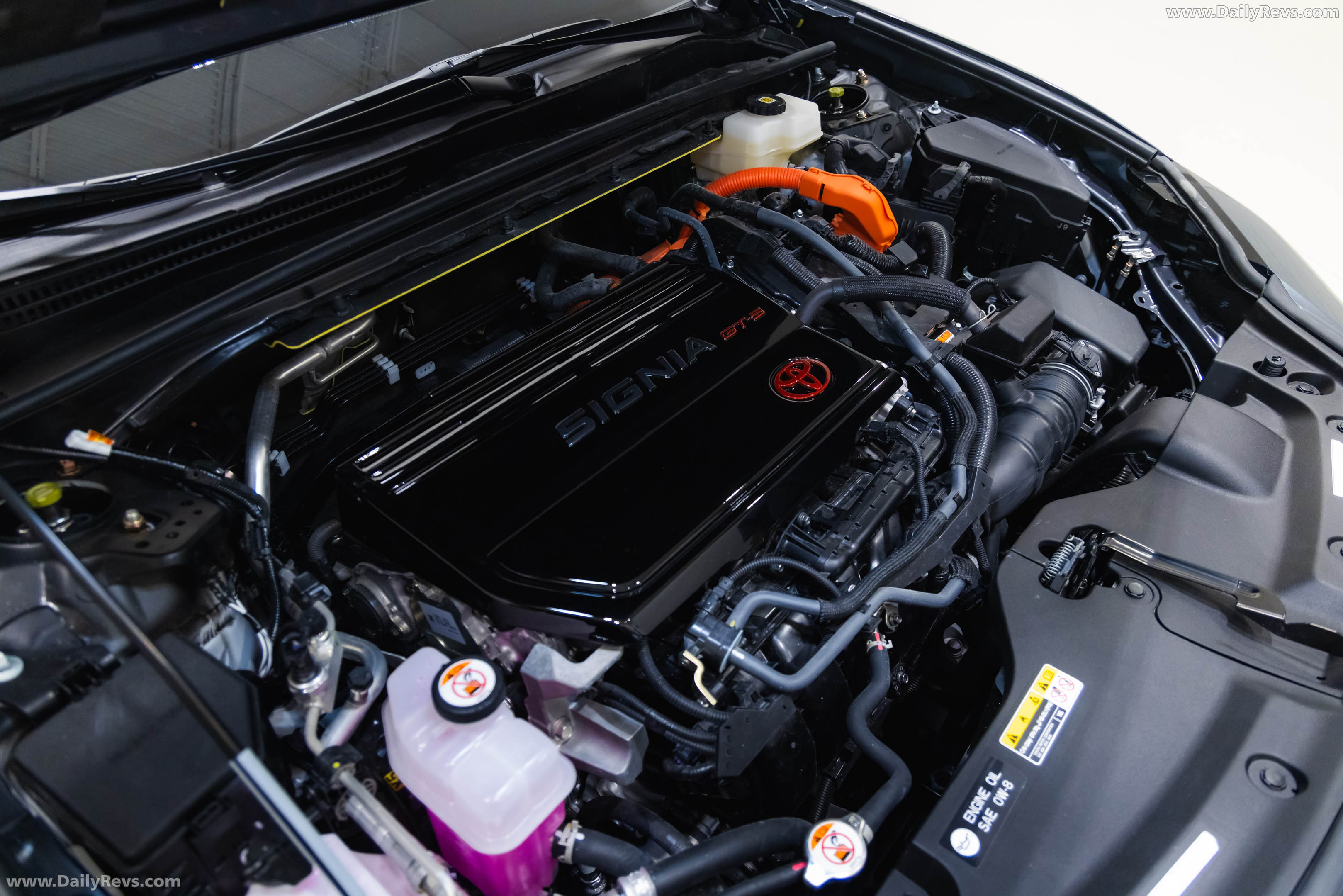 2027 Toyota Crown Signia GTS Concept Engine