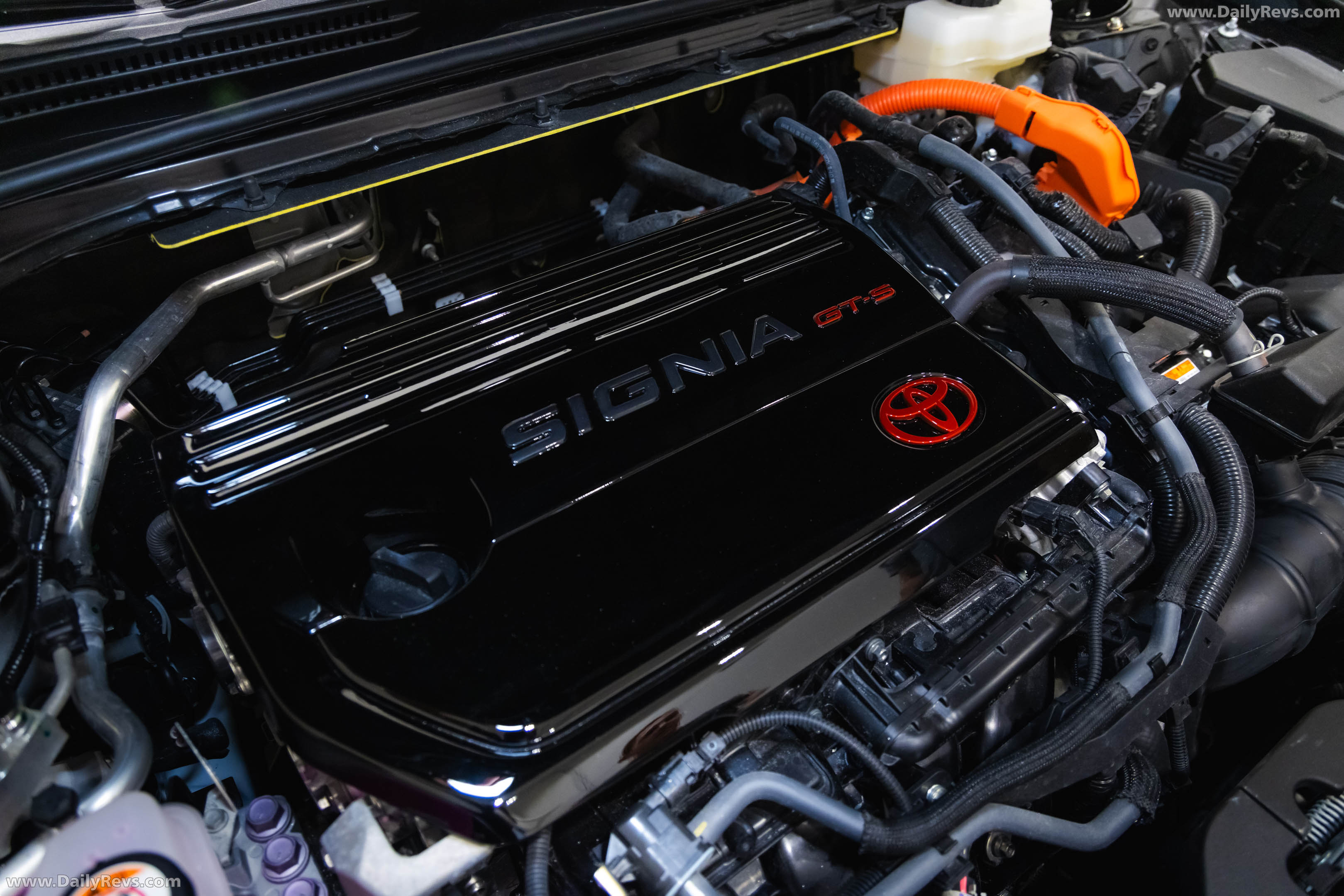 2027 Toyota Crown Signia GTS Concept Engine