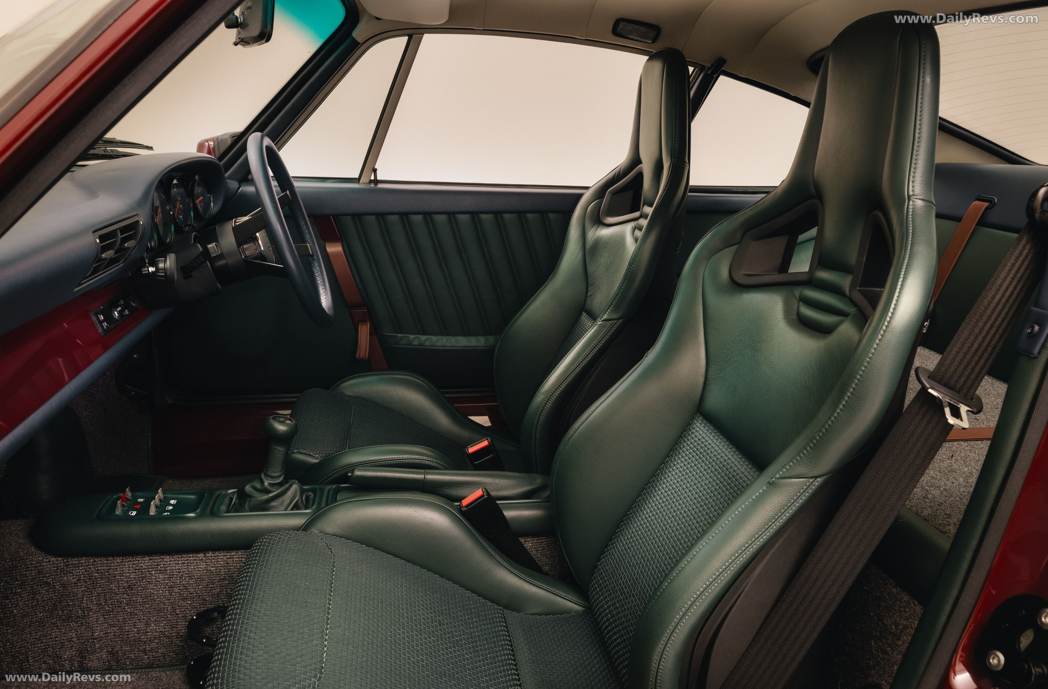 1994 Tuthill Porsche 911 SCRS Interior