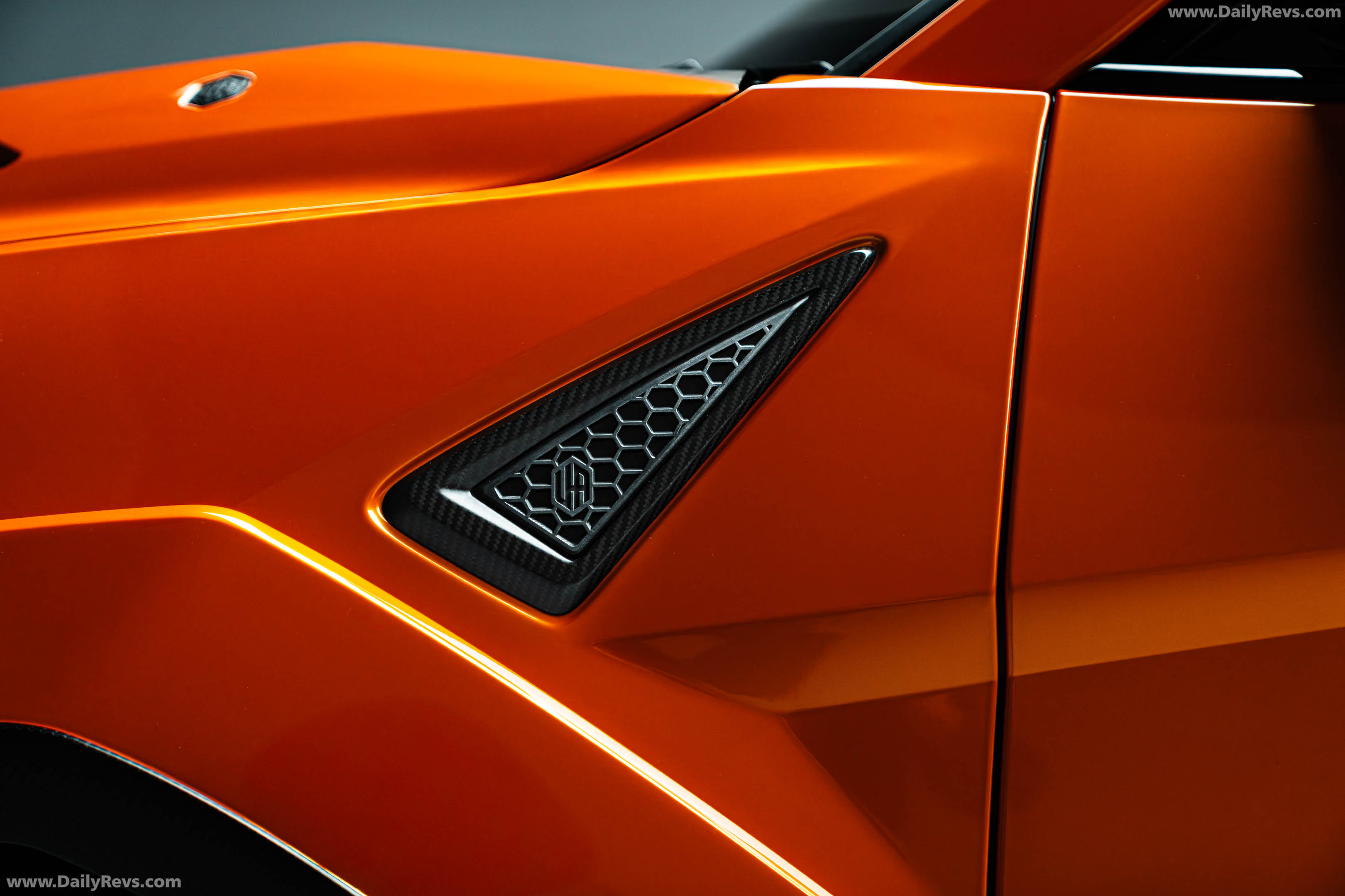 2026 Urban Automotive Urus SE Widetrack Exterior