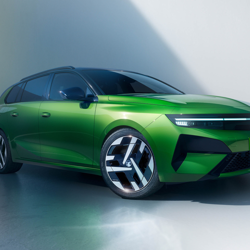 2027 Vauxhall Astra Sports Tourer Front View