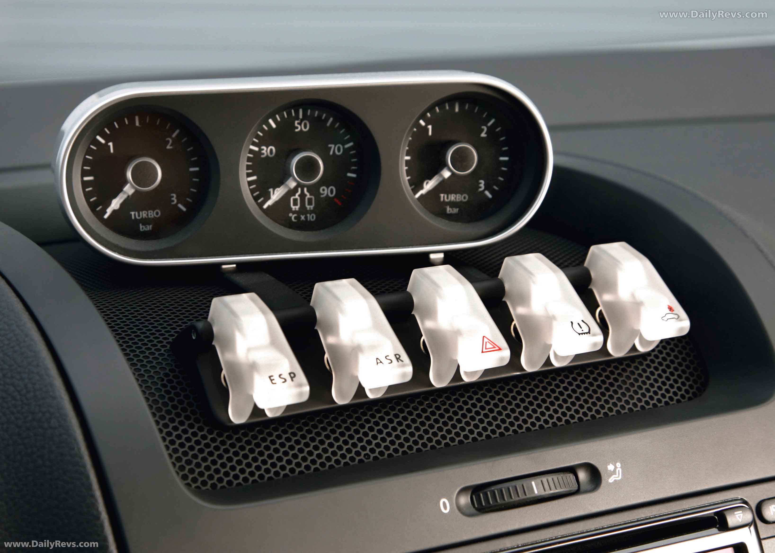 2007 Volkswagen Golf GTI W12 650 Concept Exterior
