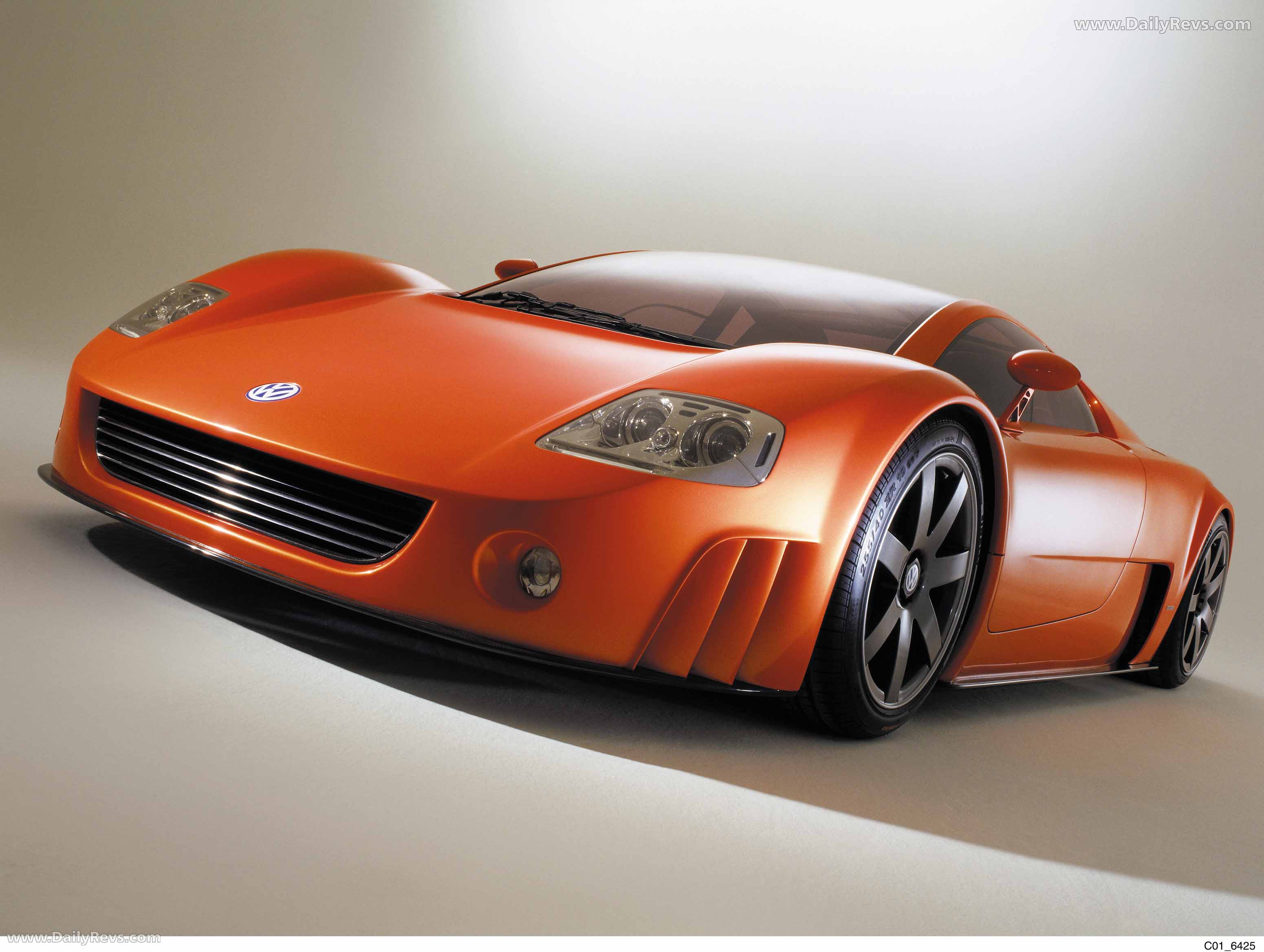 2001 Volkswagen W12 Coupe Concept Front View