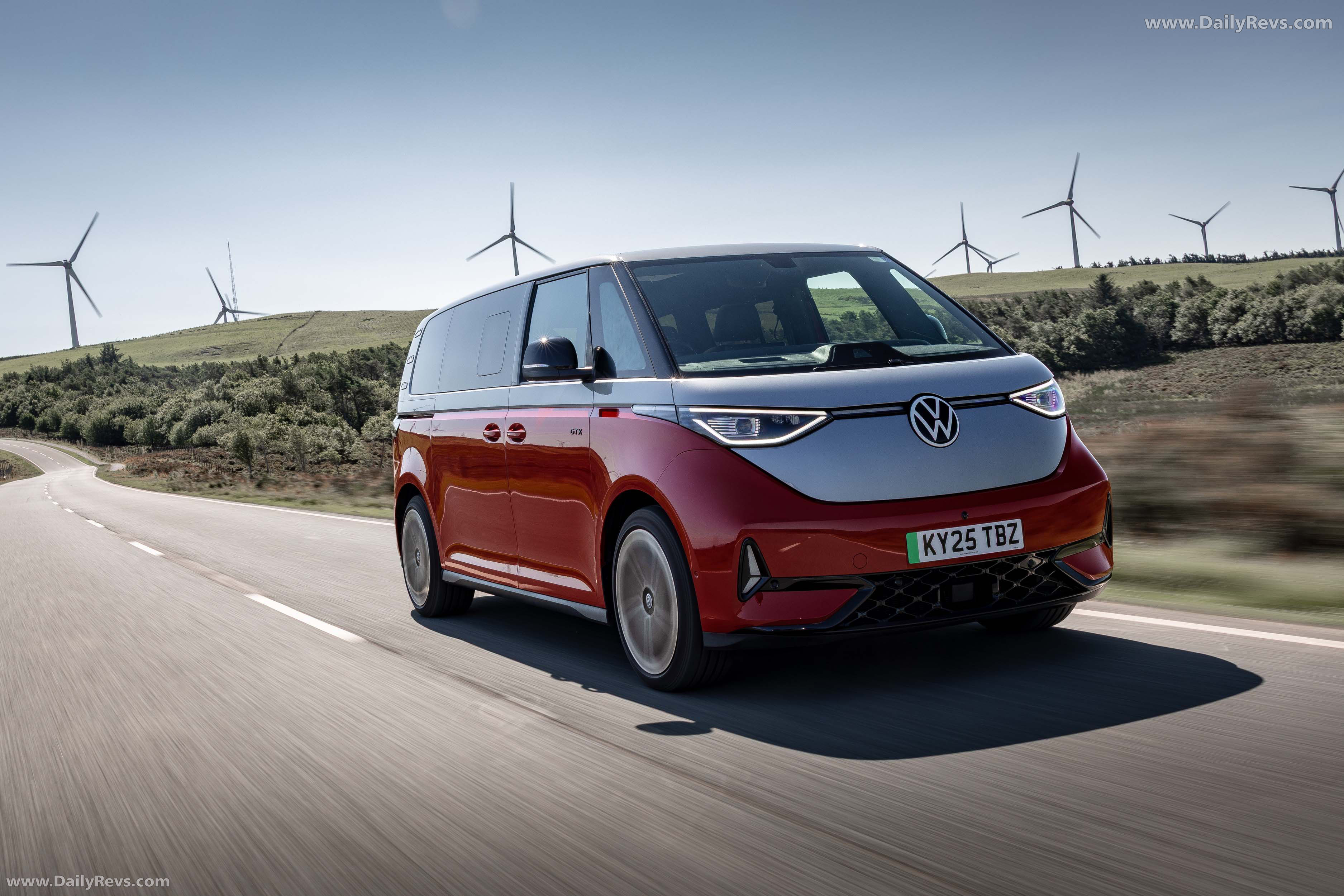 2025 Volkswagen ID. Buzz GTX UK Version Front View