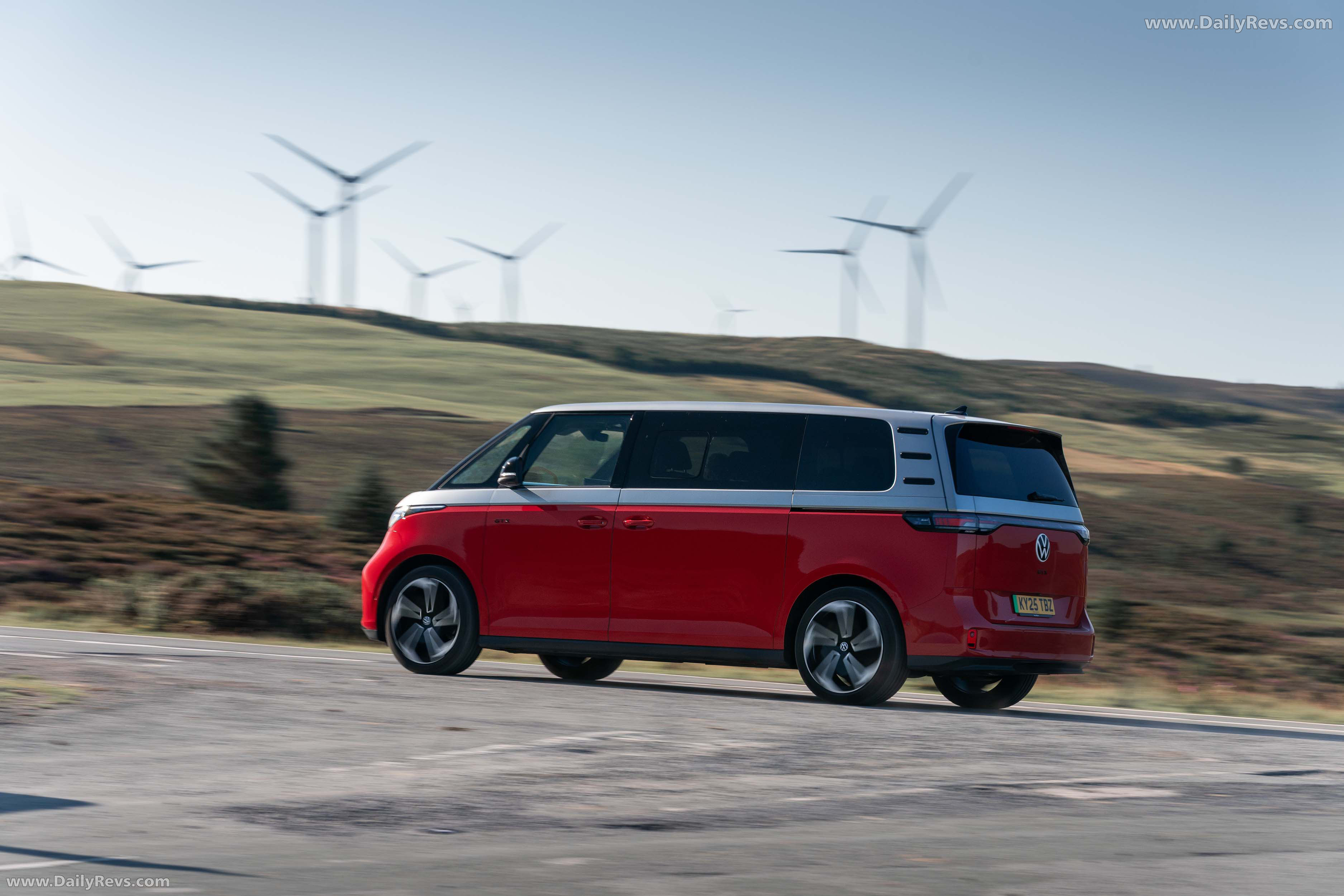 2025 Volkswagen ID. Buzz GTX UK Version Rear View
