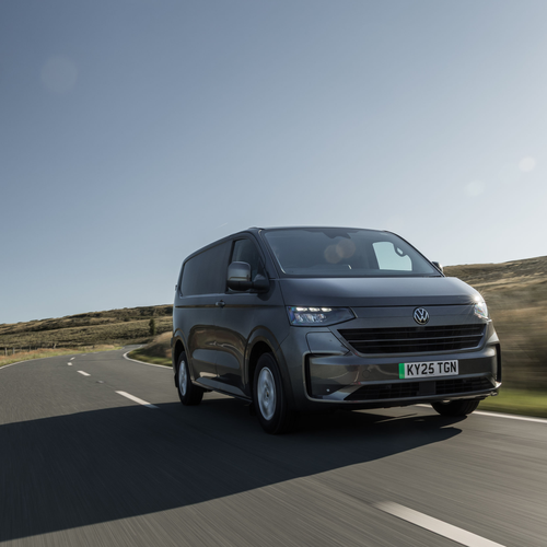2025 Volkswagen e-Transporter Front View