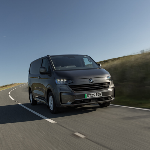 2025 Volkswagen e-Transporter Front View