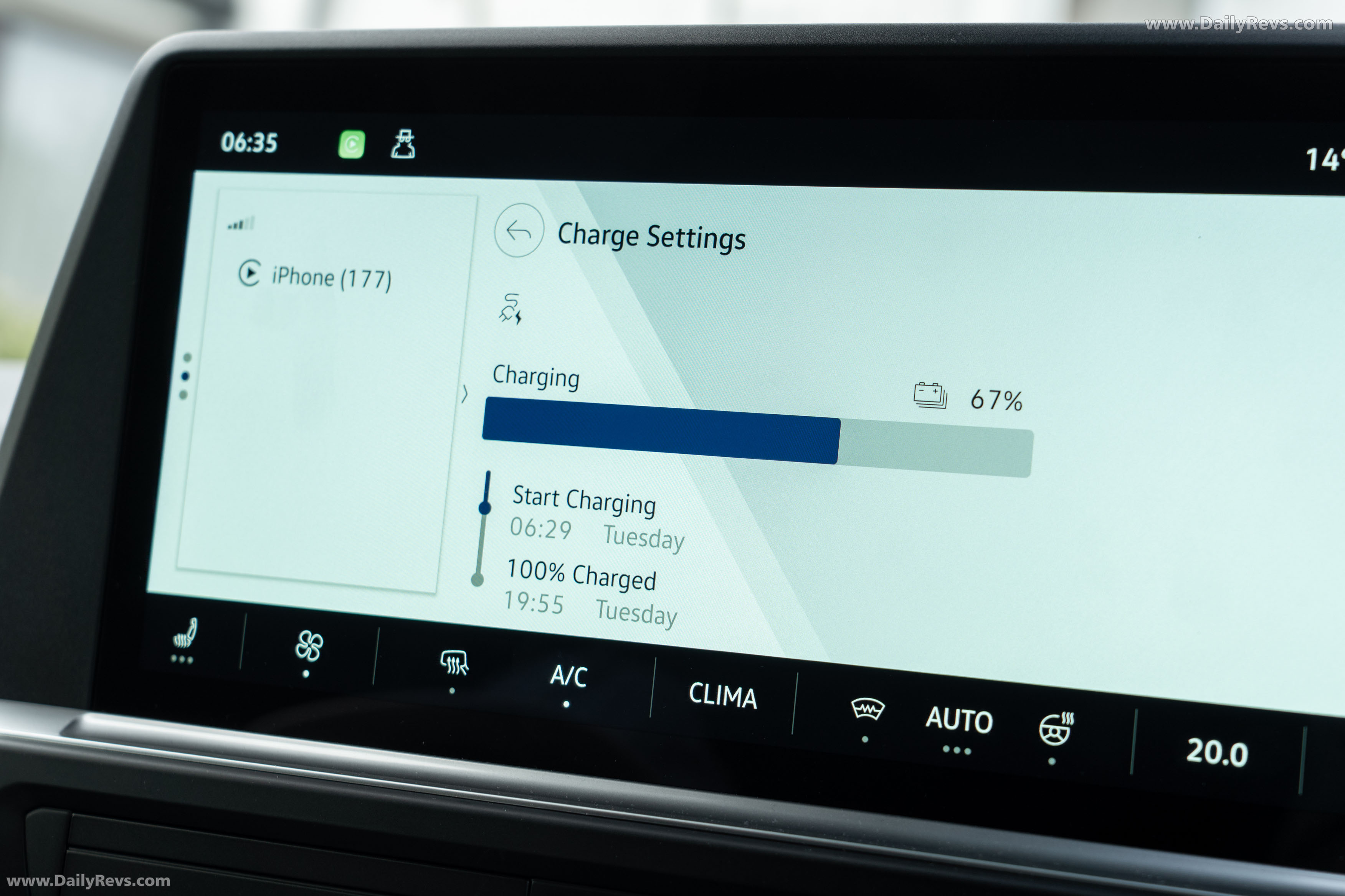 2025 Volkswagen e-Transporter Interior