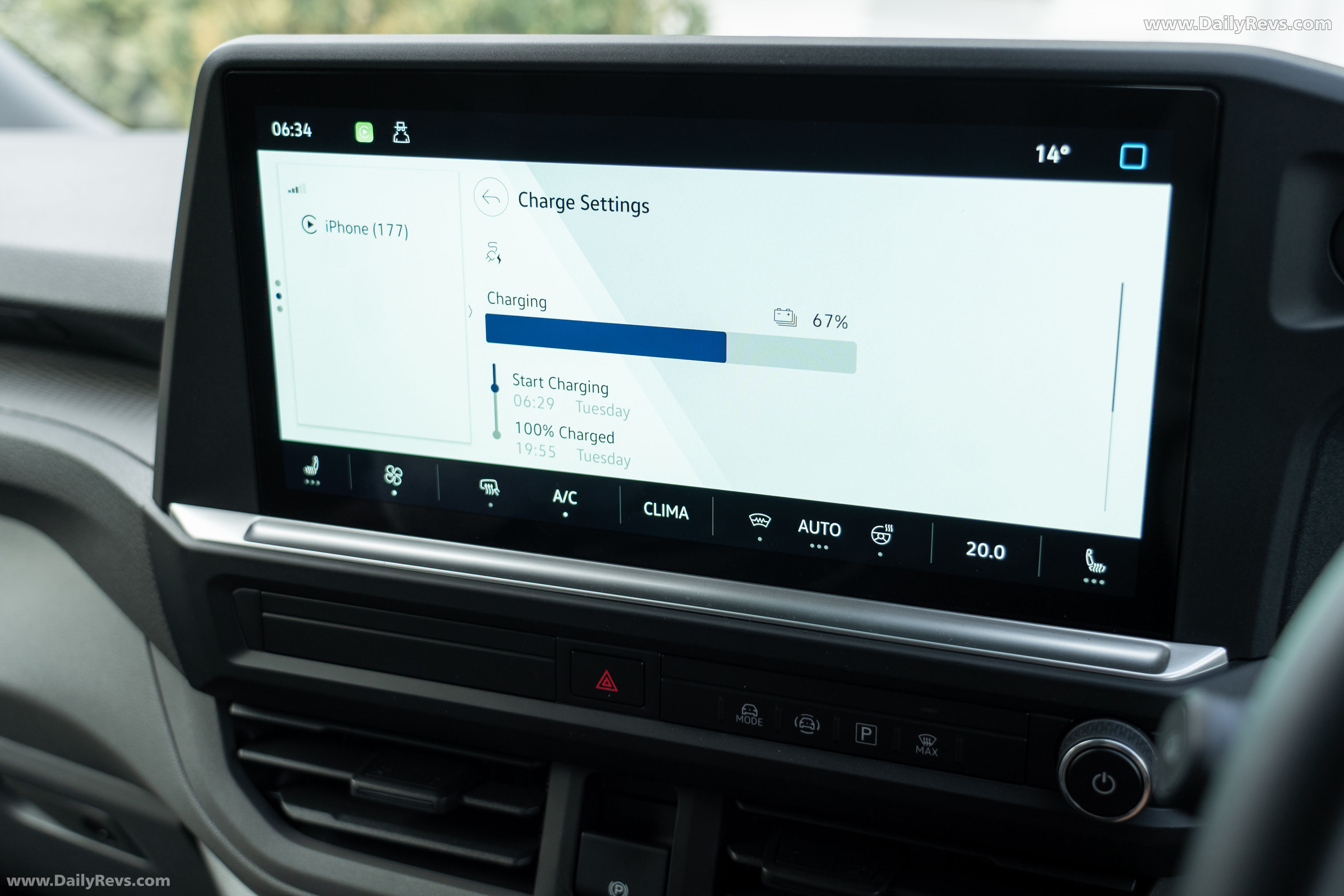 2025 Volkswagen e-Transporter Interior