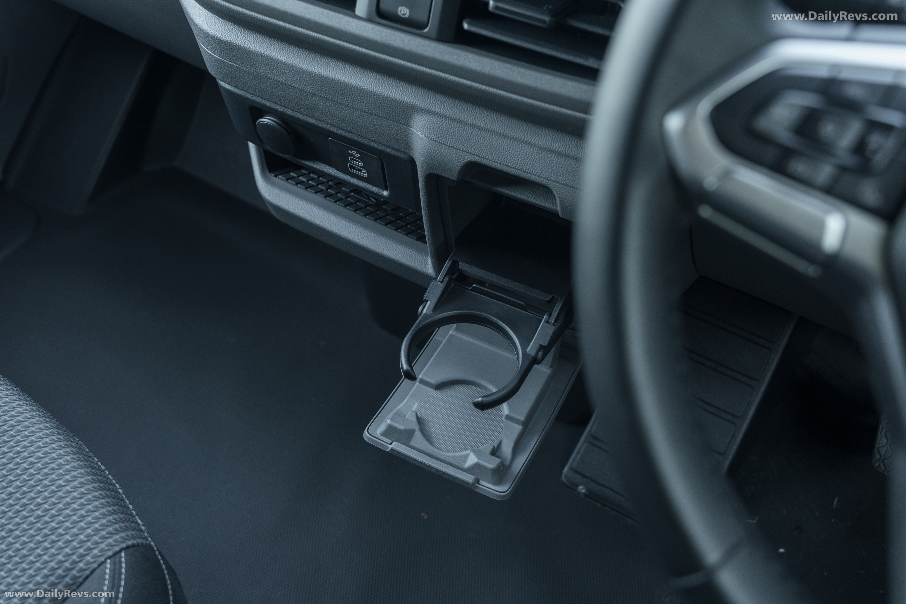 2025 Volkswagen e-Transporter Interior