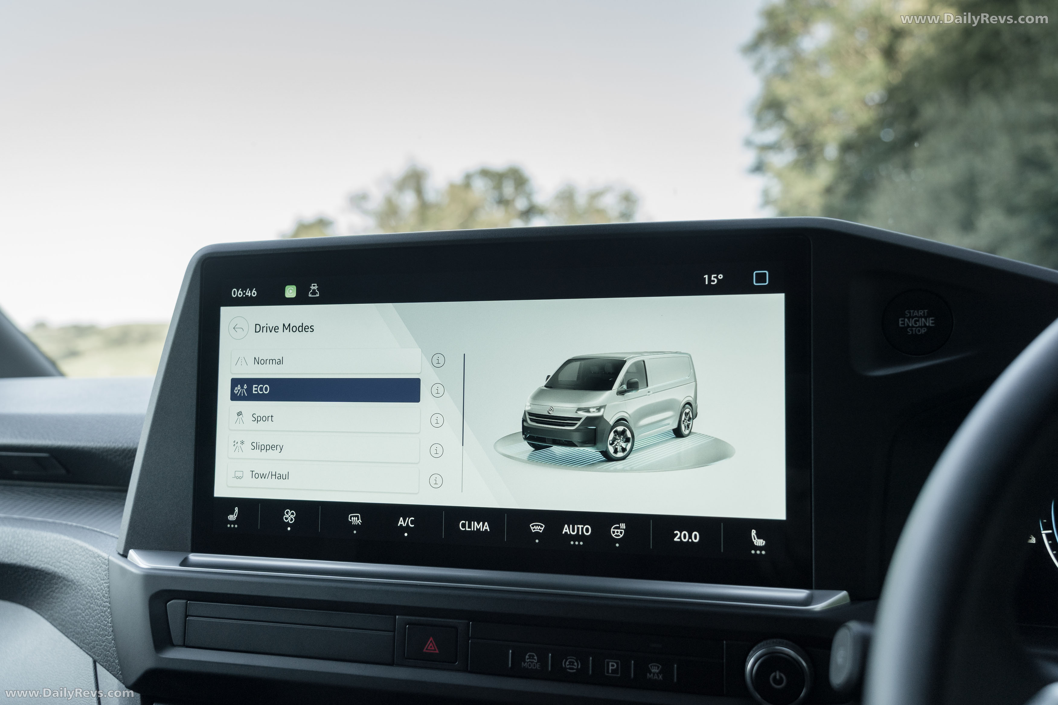 2025 Volkswagen e-Transporter Interior