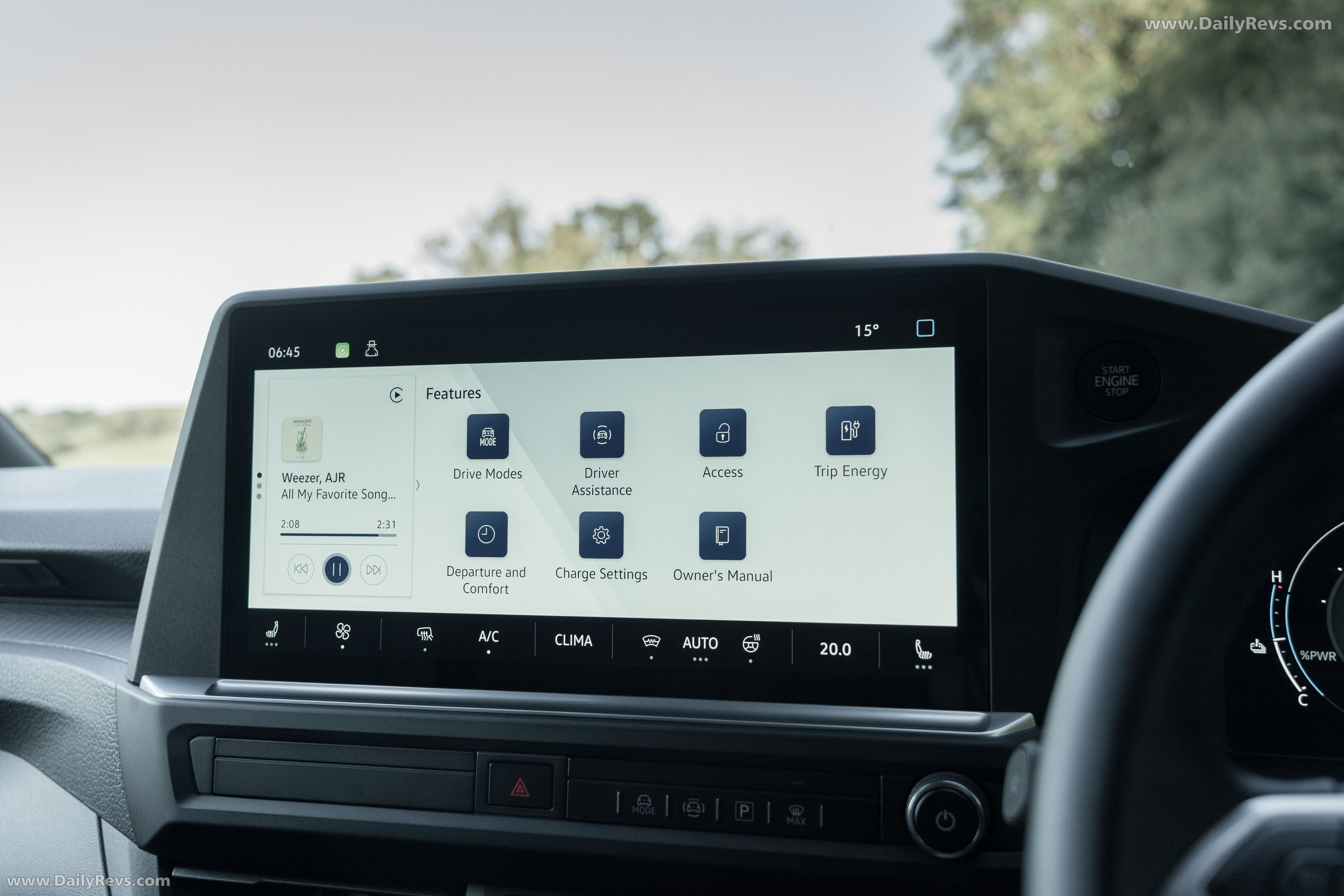 2025 Volkswagen e-Transporter Interior