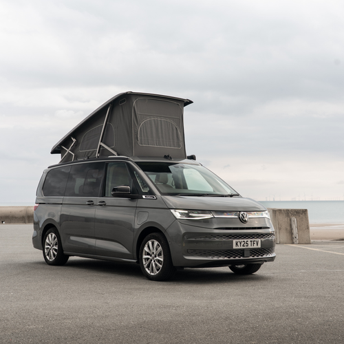 2025 Volkswagen California e-Hybrid Front View