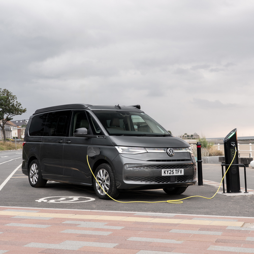 2025 Volkswagen California e-Hybrid Front View