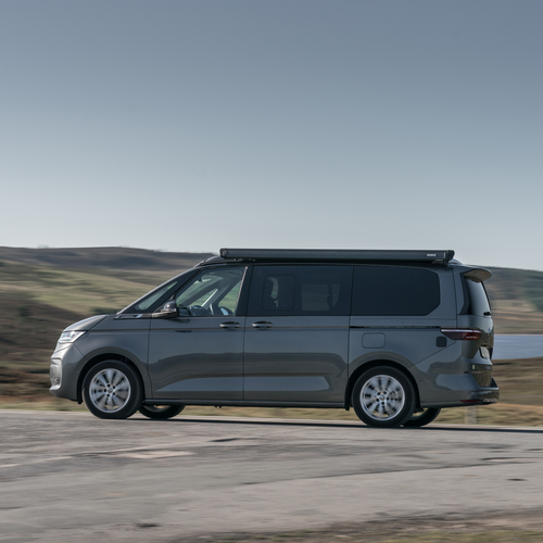 2025 Volkswagen California e-Hybrid Side View