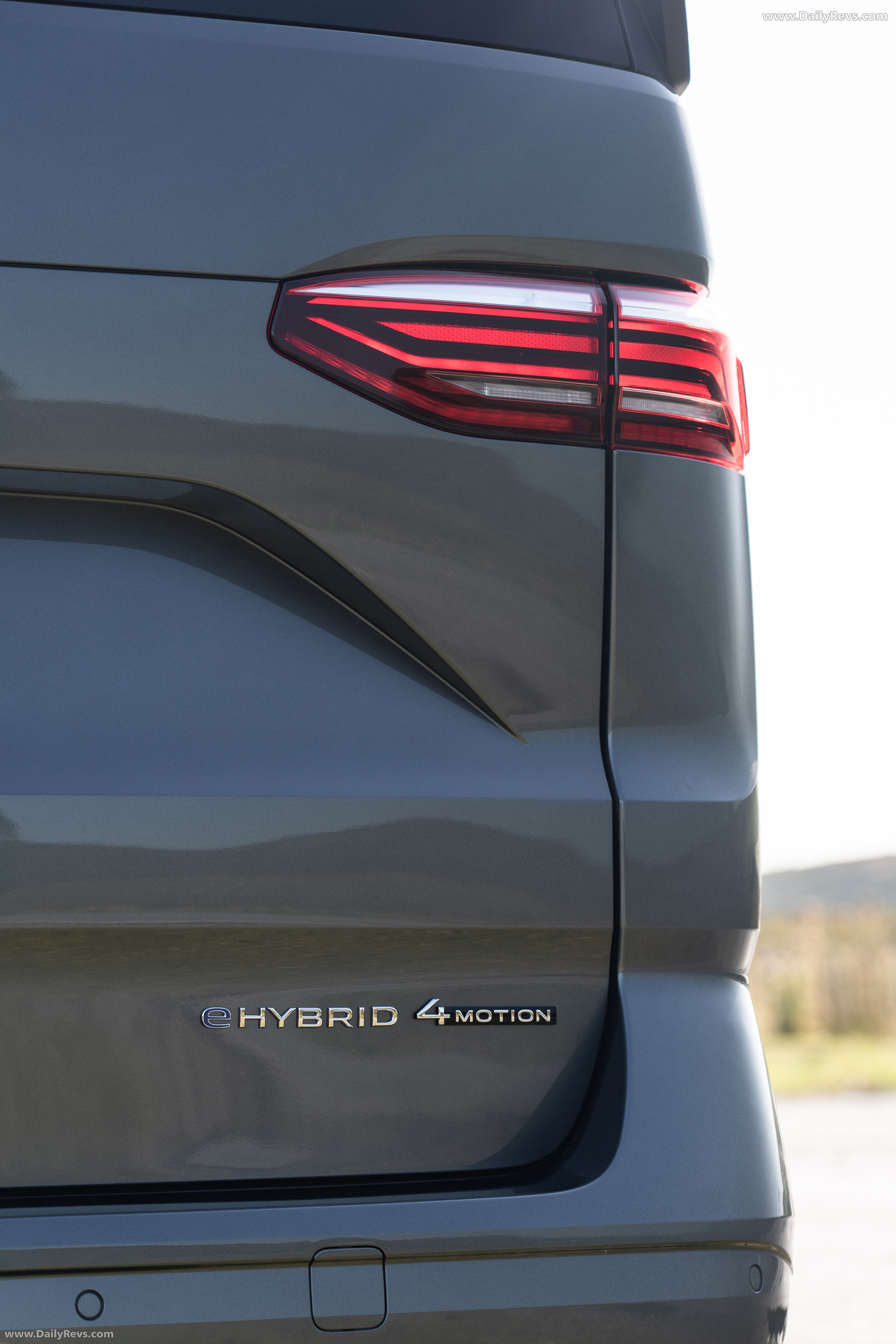2025 Volkswagen California e-Hybrid Exterior