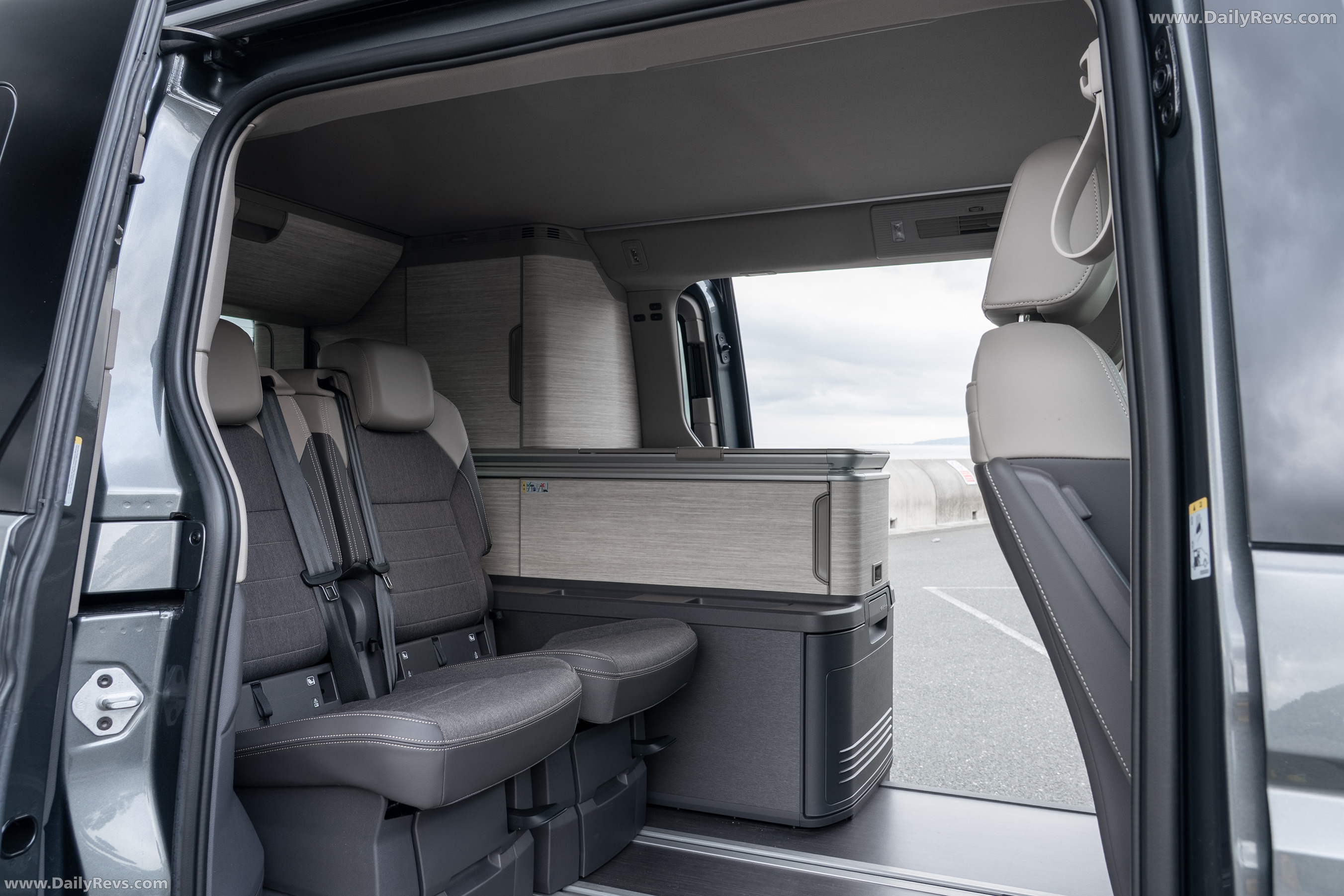 2025 Volkswagen California e-Hybrid Interior