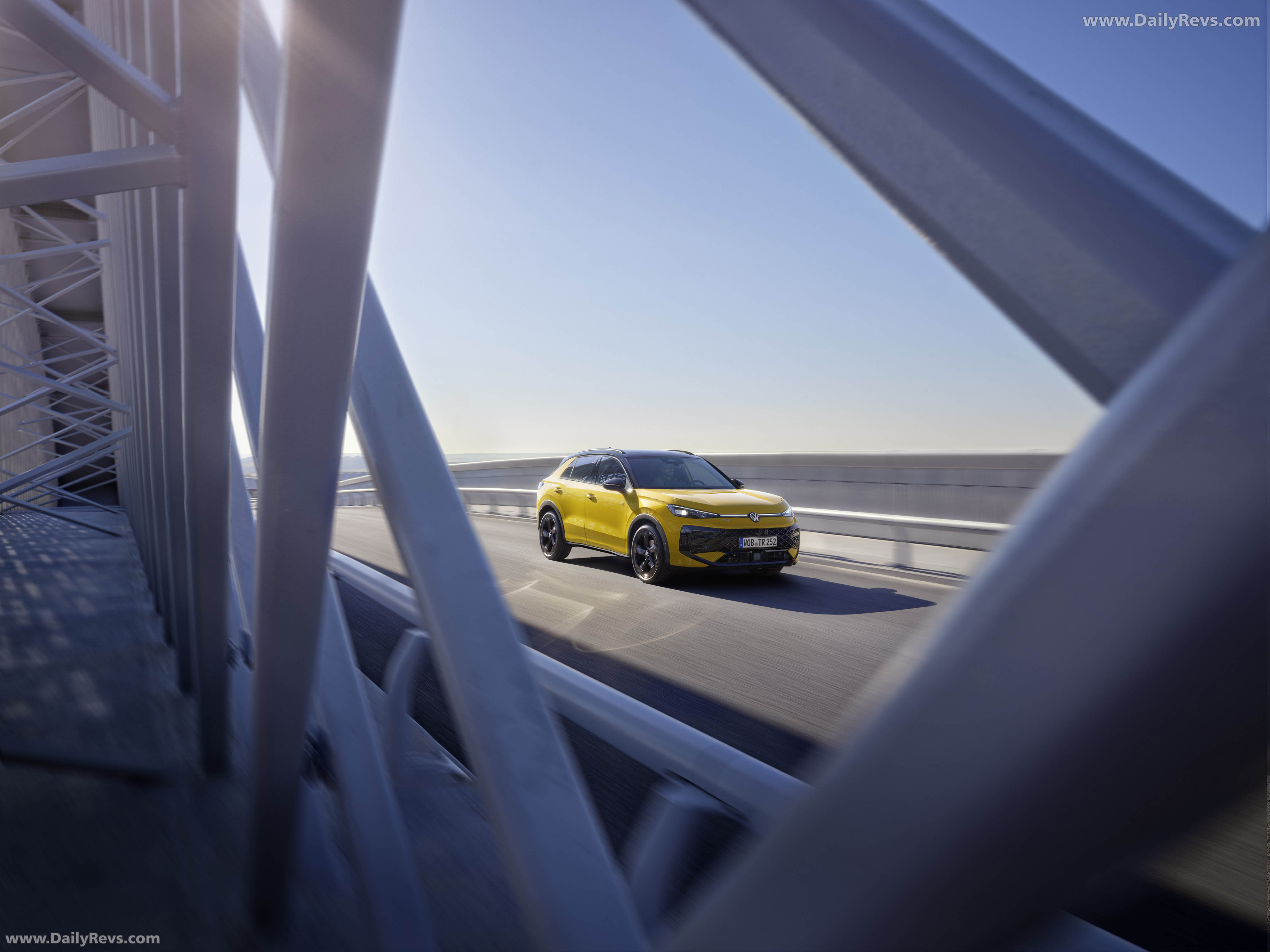 2026 Volkswagen T-Roc Front View