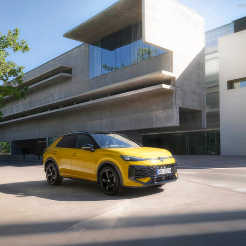 2026 Volkswagen T-Roc Front View