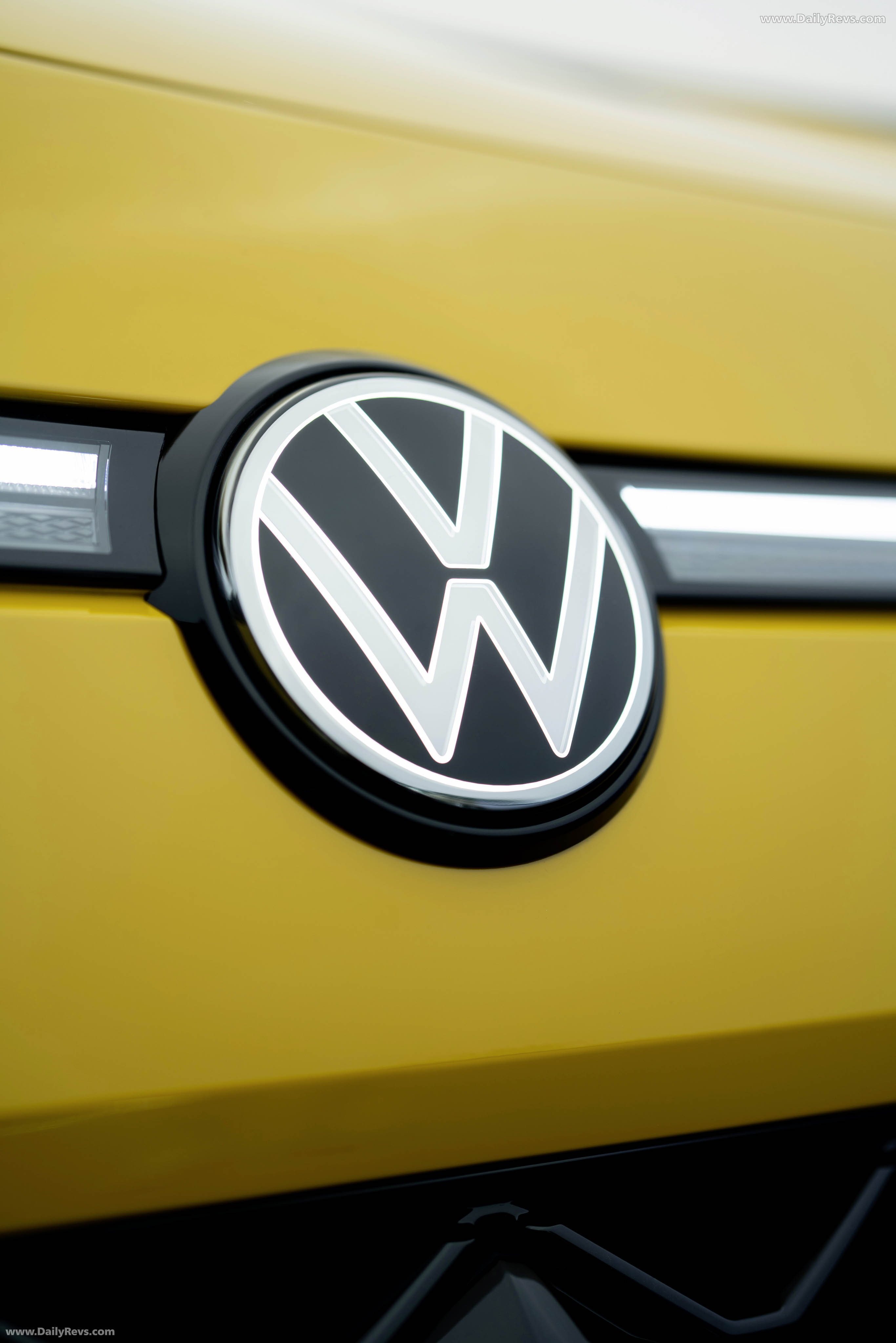 2026 Volkswagen T-Roc Exterior