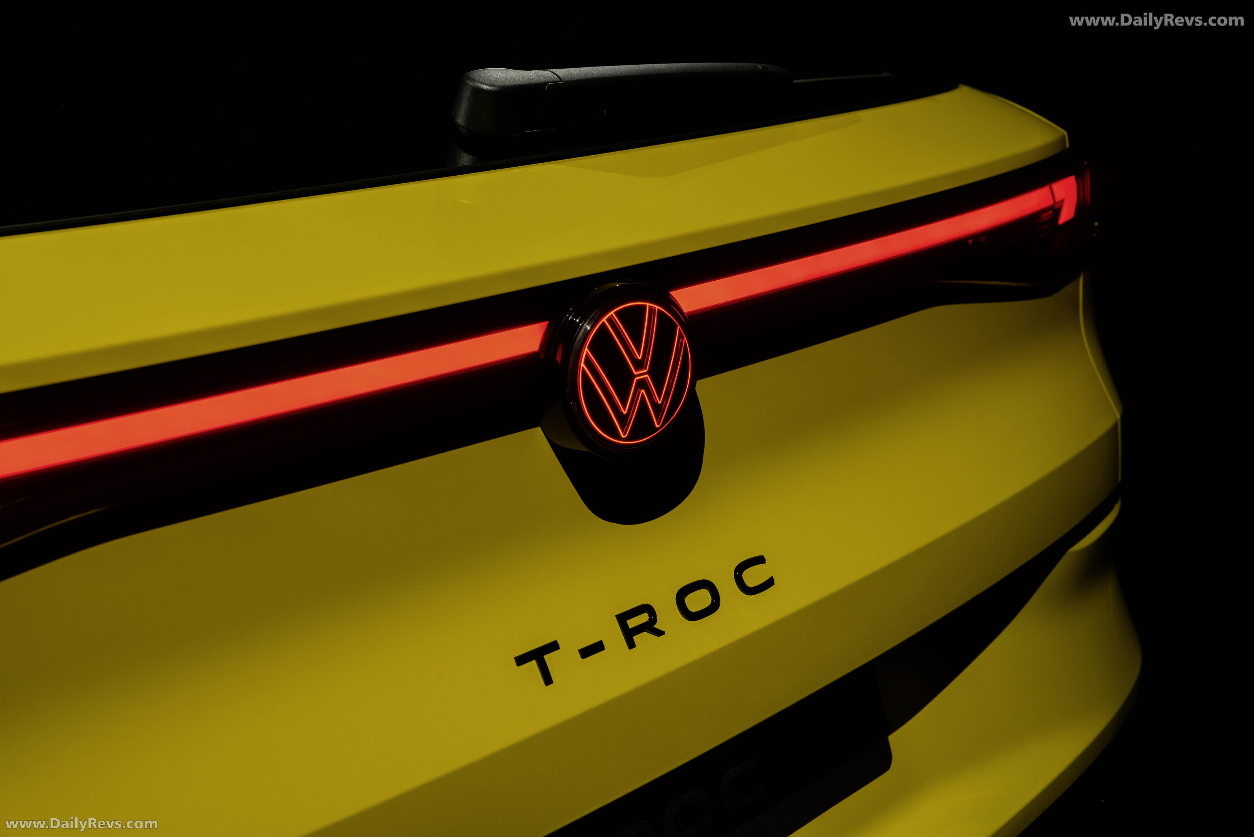 2026 Volkswagen T-Roc Exterior