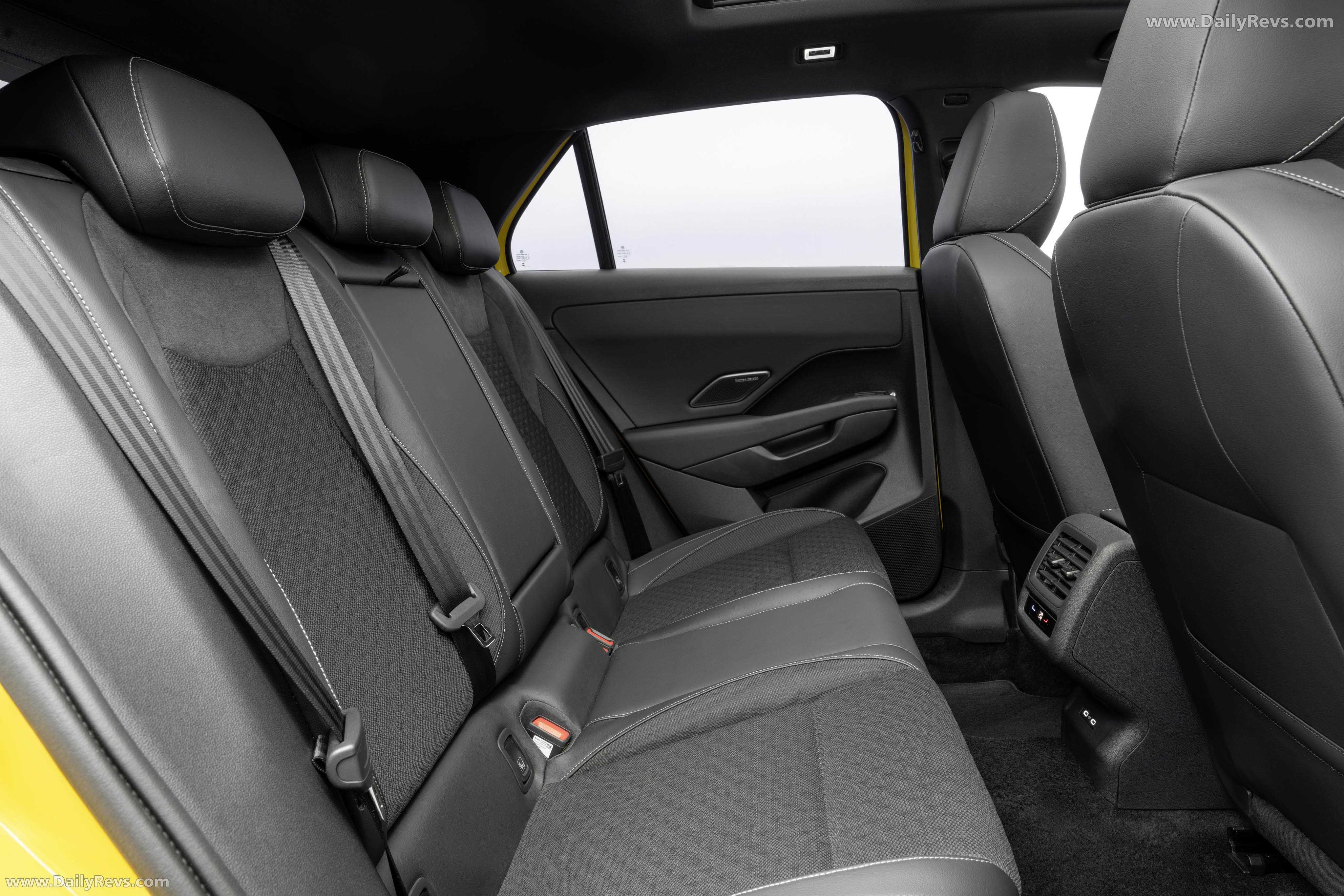 2026 Volkswagen T-Roc Interior