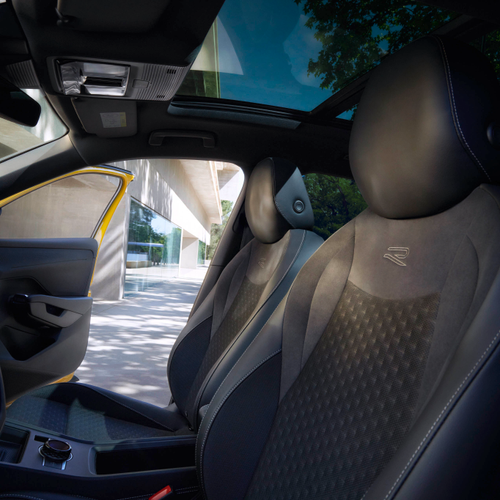 2026 Volkswagen T-Roc Interior
