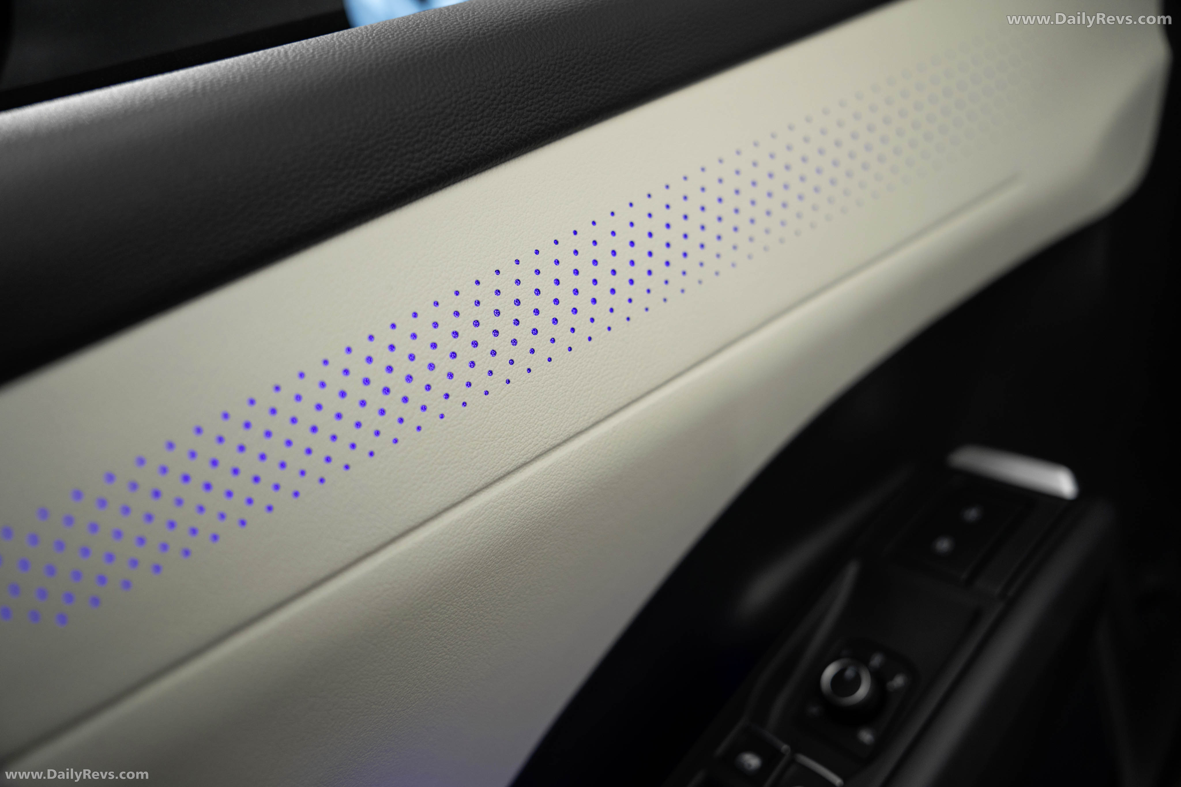 2026 Volkswagen T-Roc eTSI Interior
