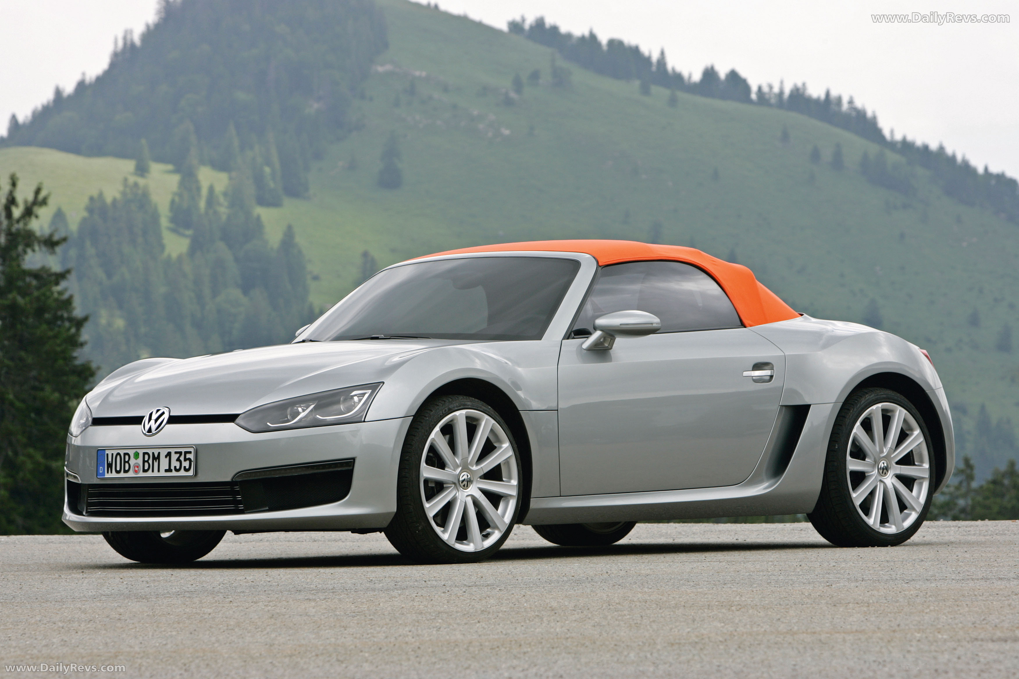 2009 Volkswagen Concept BlueSport Front View
