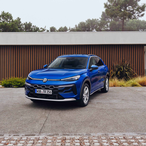 2026 Volkswagen T-Roc eTSI Celestial Blue Front View