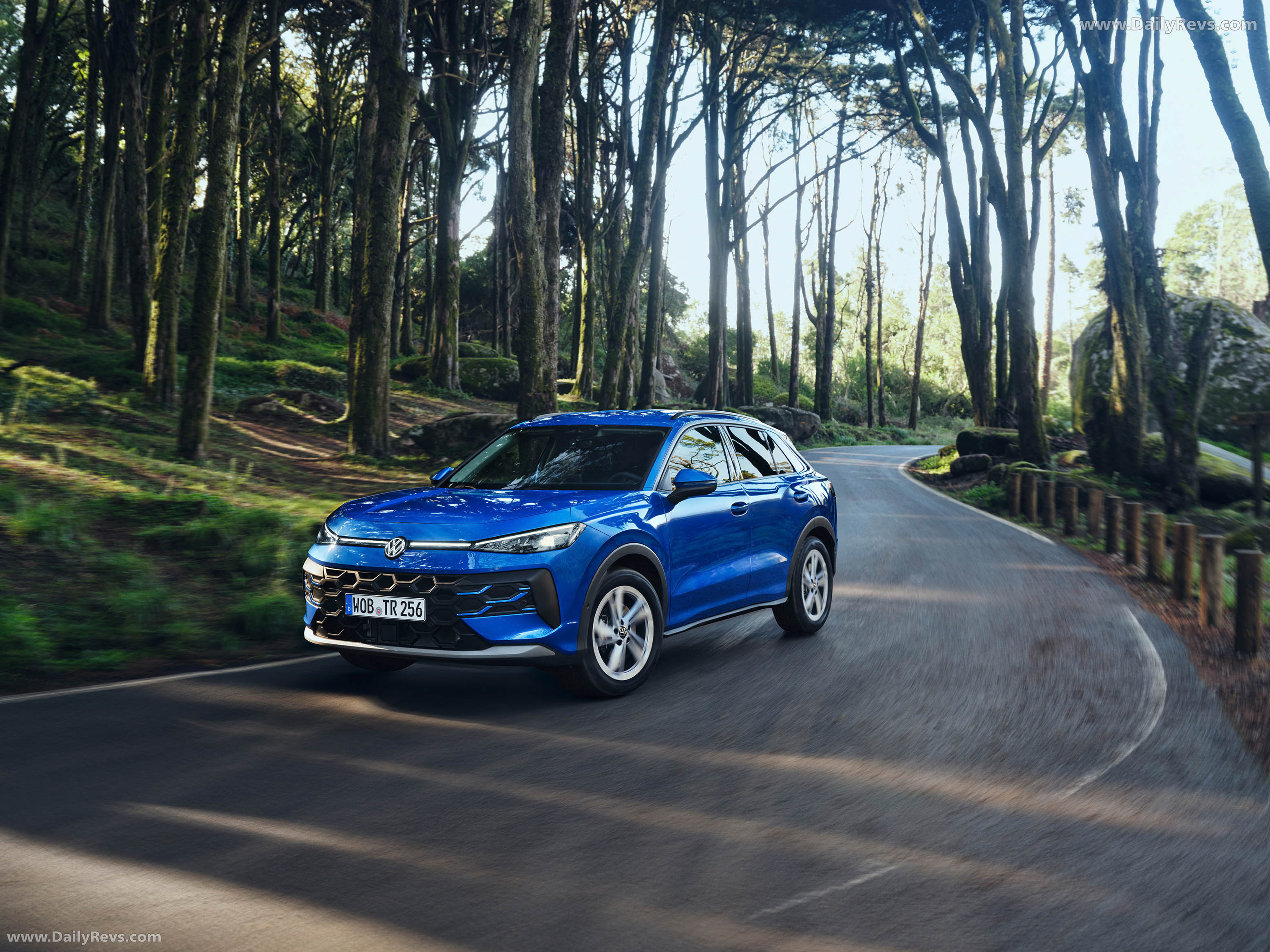 2026 Volkswagen T-Roc eTSI Celestial Blue Front View