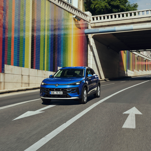2026 Volkswagen T-Roc eTSI Celestial Blue Front View