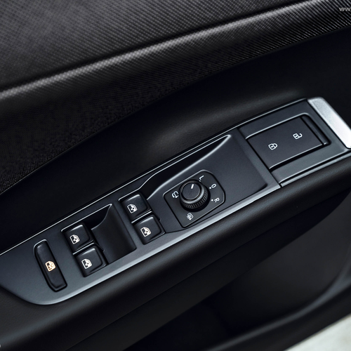2026 Volkswagen T-Roc eTSI Celestial Blue Interior