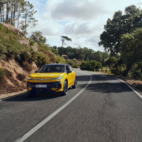 2026 Volkswagen T-Roc R-Line Front View