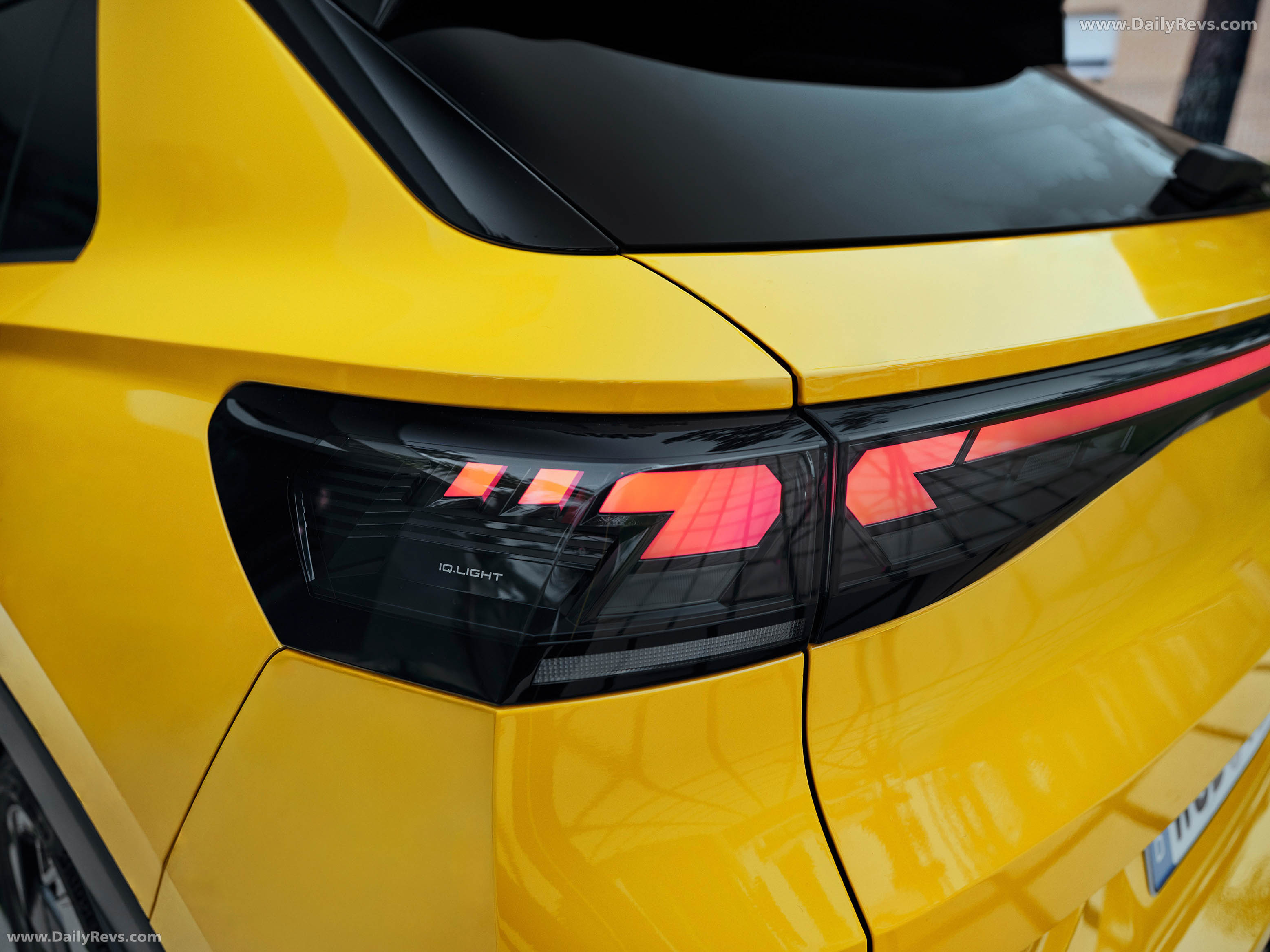 2026 Volkswagen T-Roc R-Line Exterior