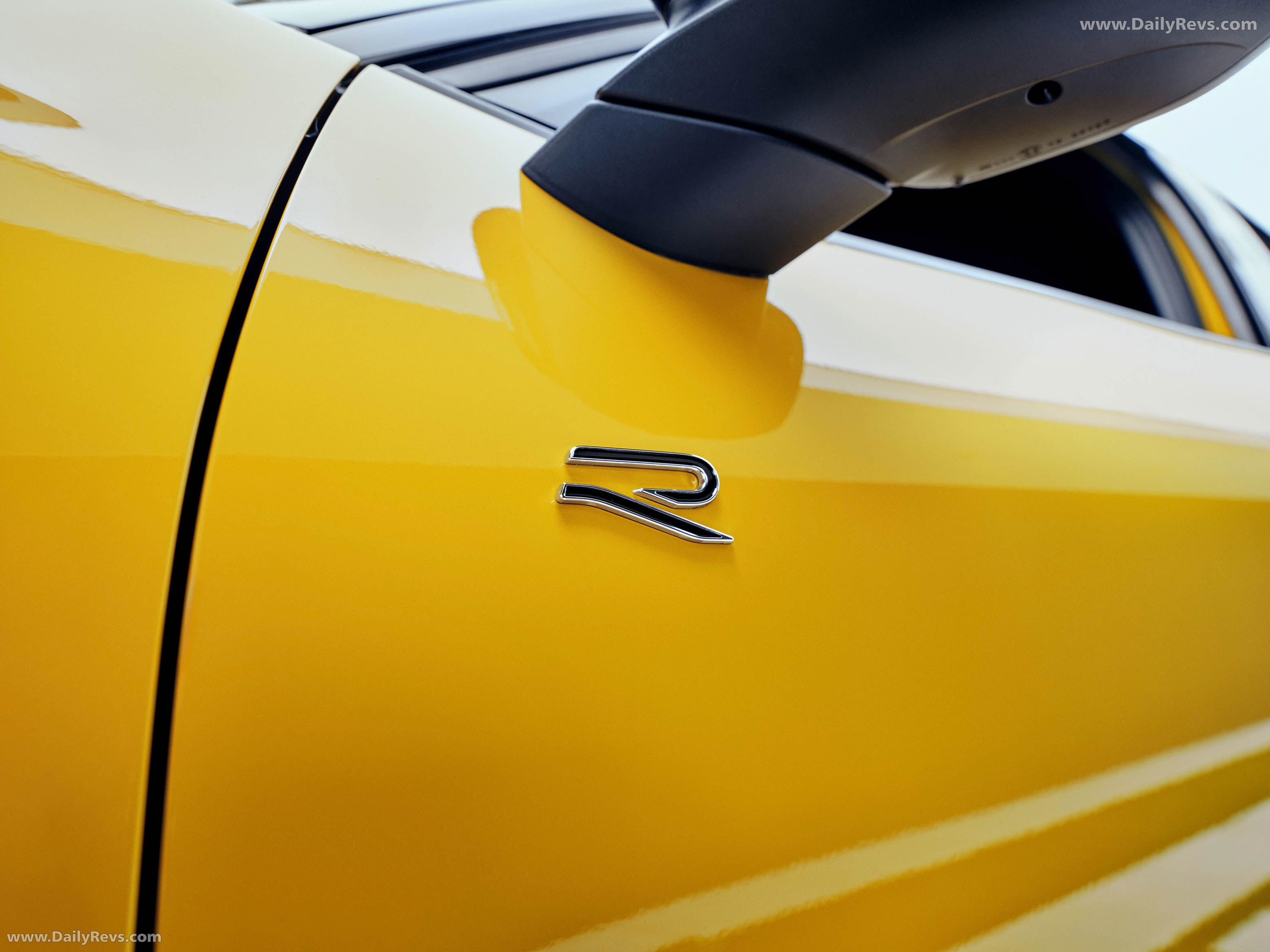 2026 Volkswagen T-Roc R-Line Exterior