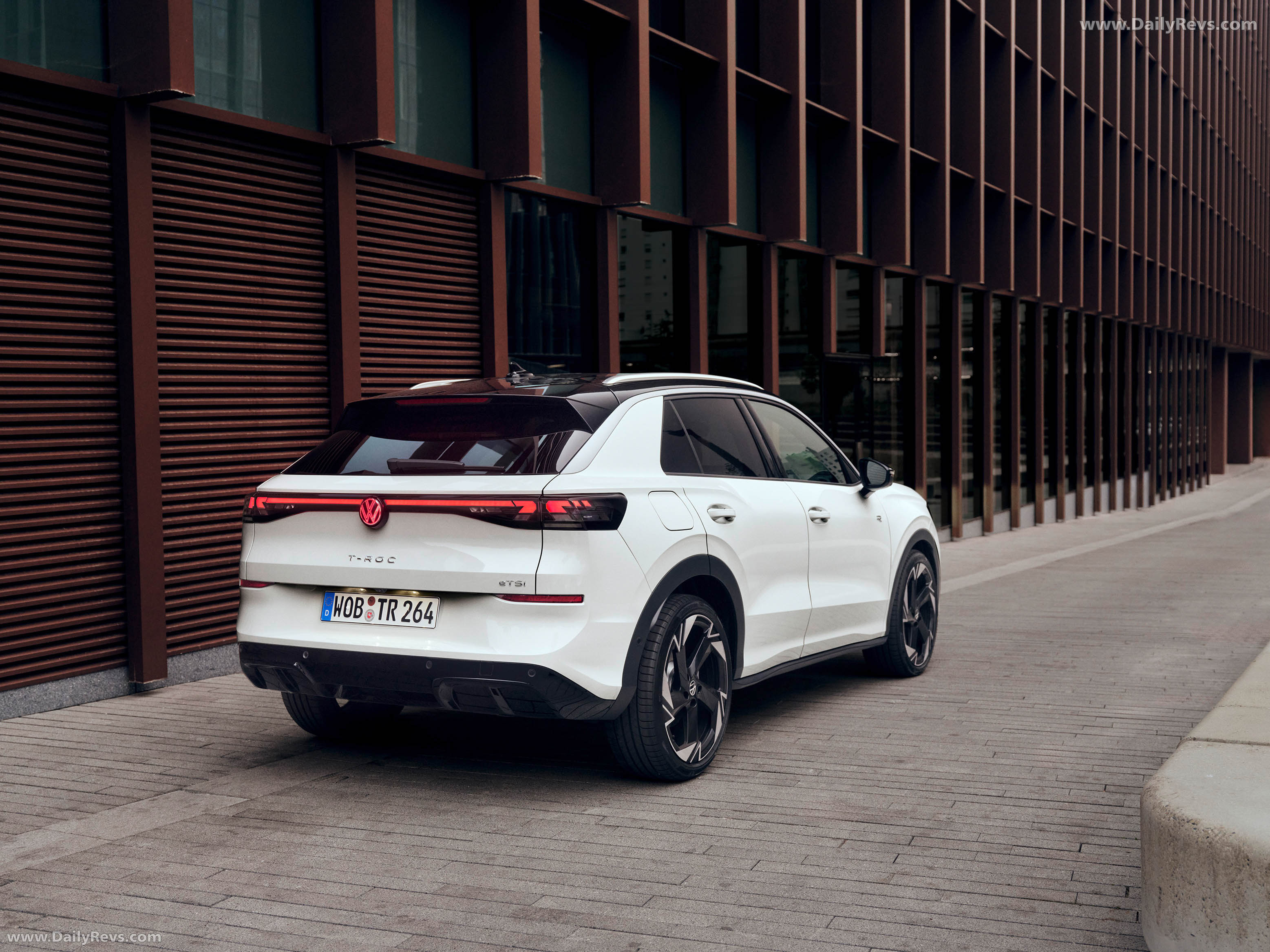 2026 Volkswagen T-Roc eTSI R-Line Rear View