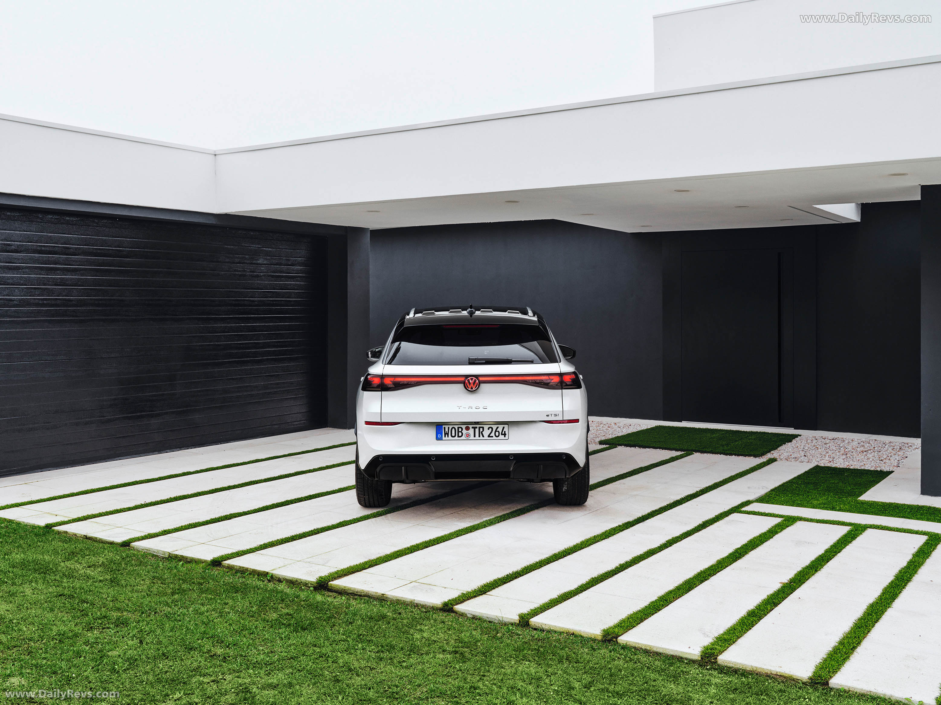 2026 Volkswagen T-Roc eTSI R-Line Rear View