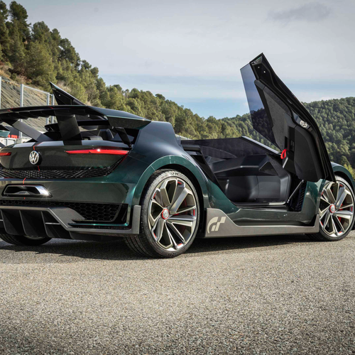 2014 Volkswagen GTI Roadster Concept Rear View