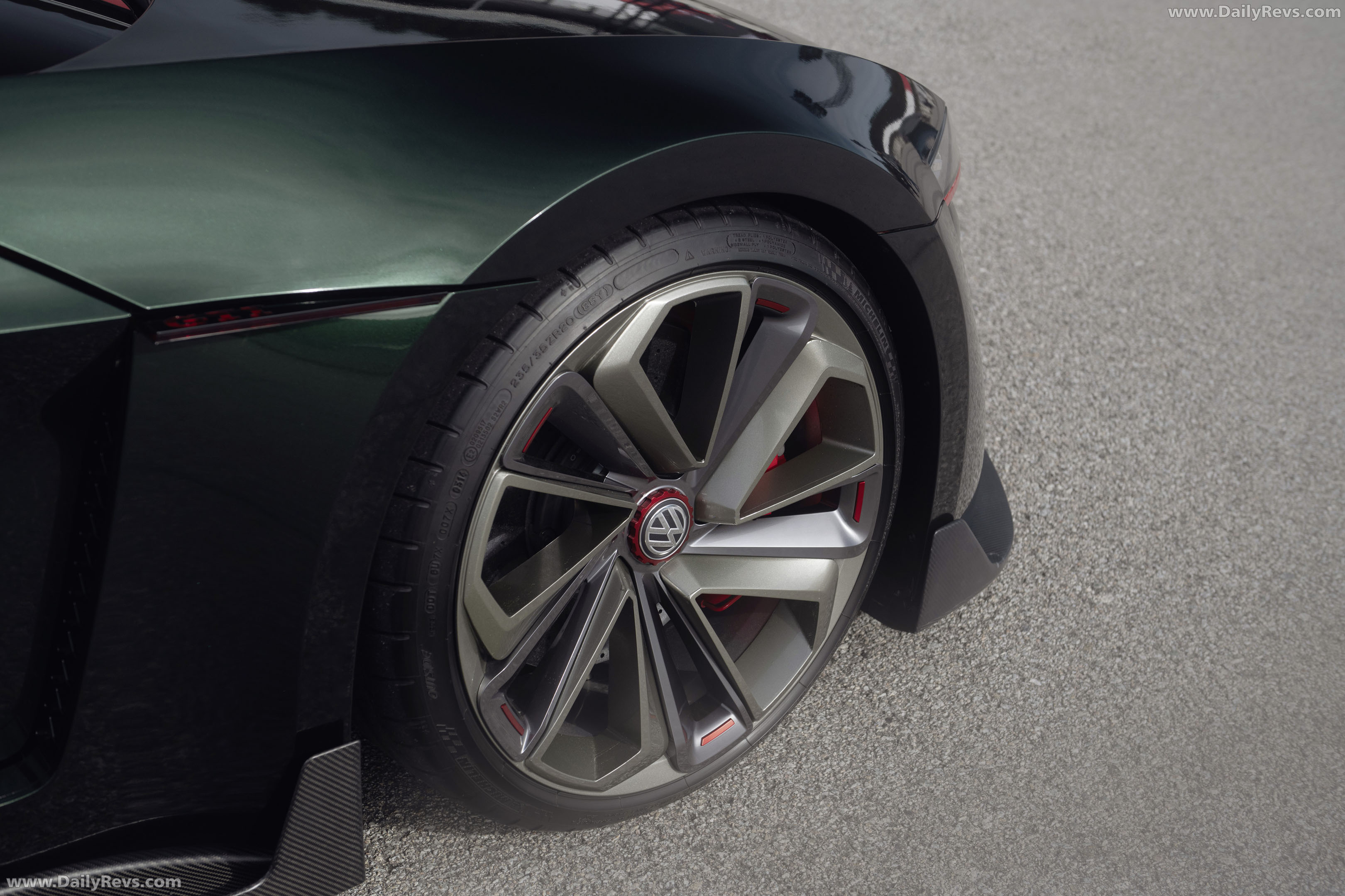 2014 Volkswagen GTI Roadster Concept Exterior