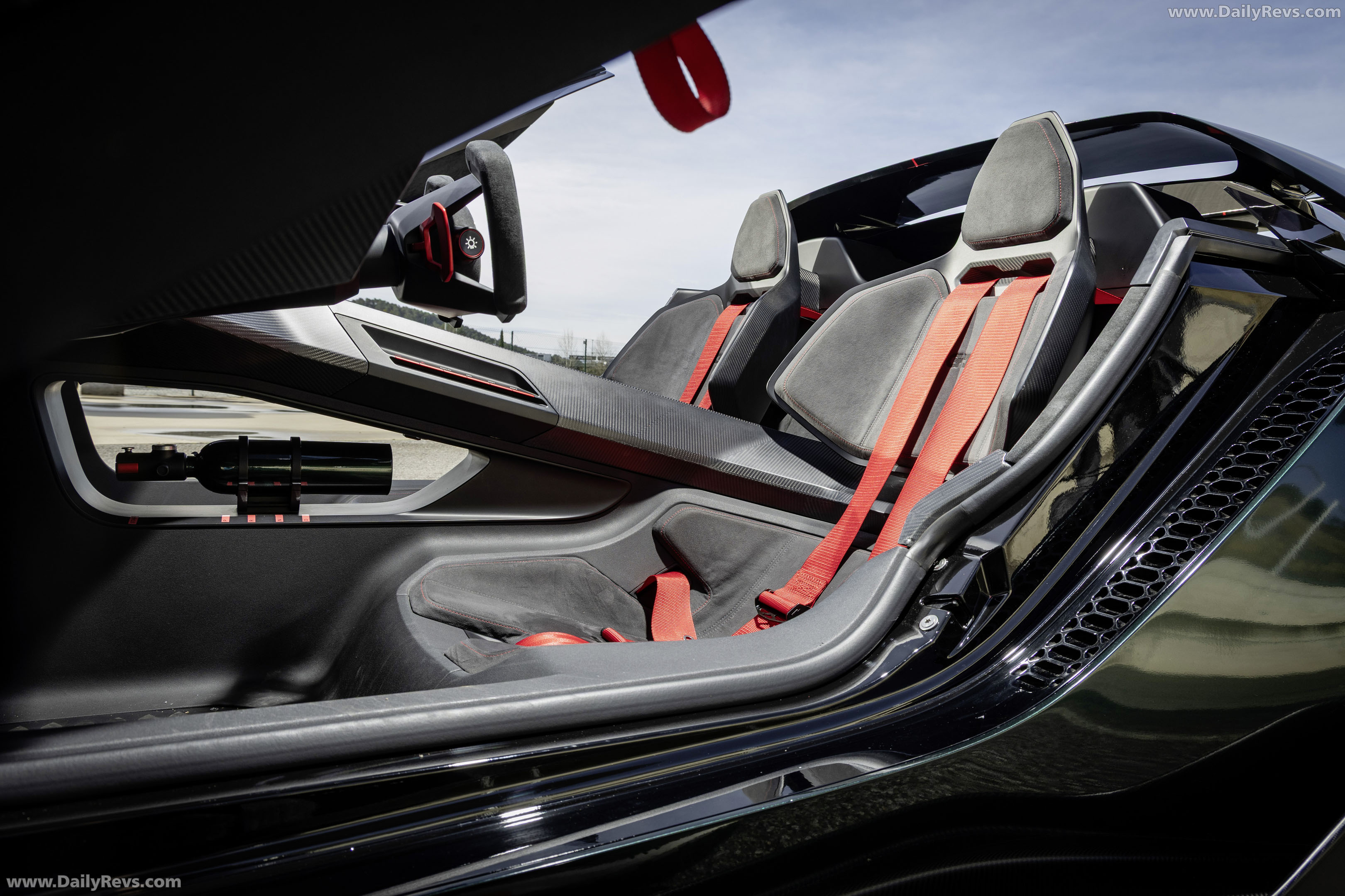 2014 Volkswagen GTI Roadster Concept Interior