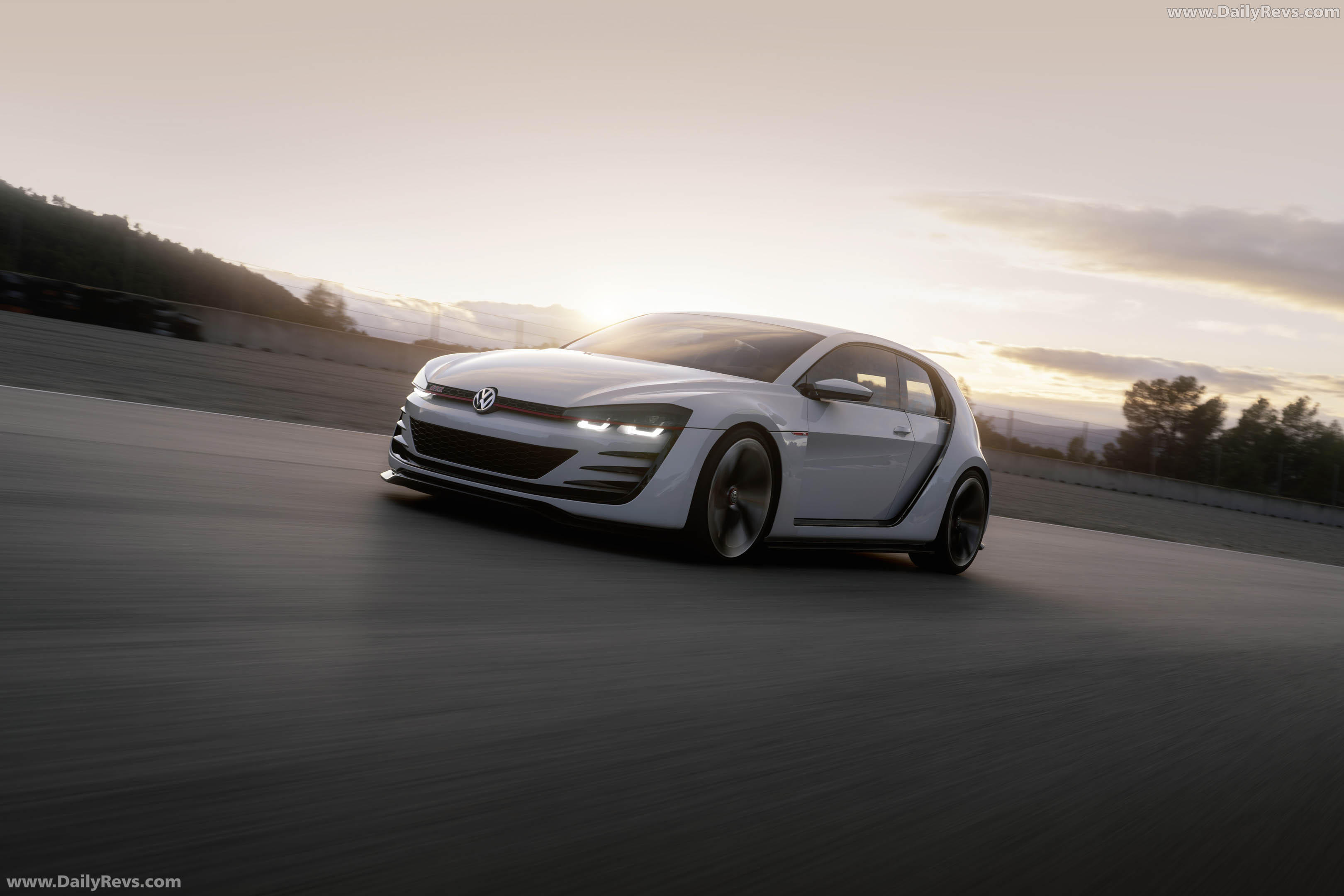 2013 Volkswagen Design Vision GTI Concept Front View