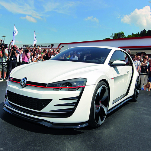2013 Volkswagen Design Vision GTI Concept Front View